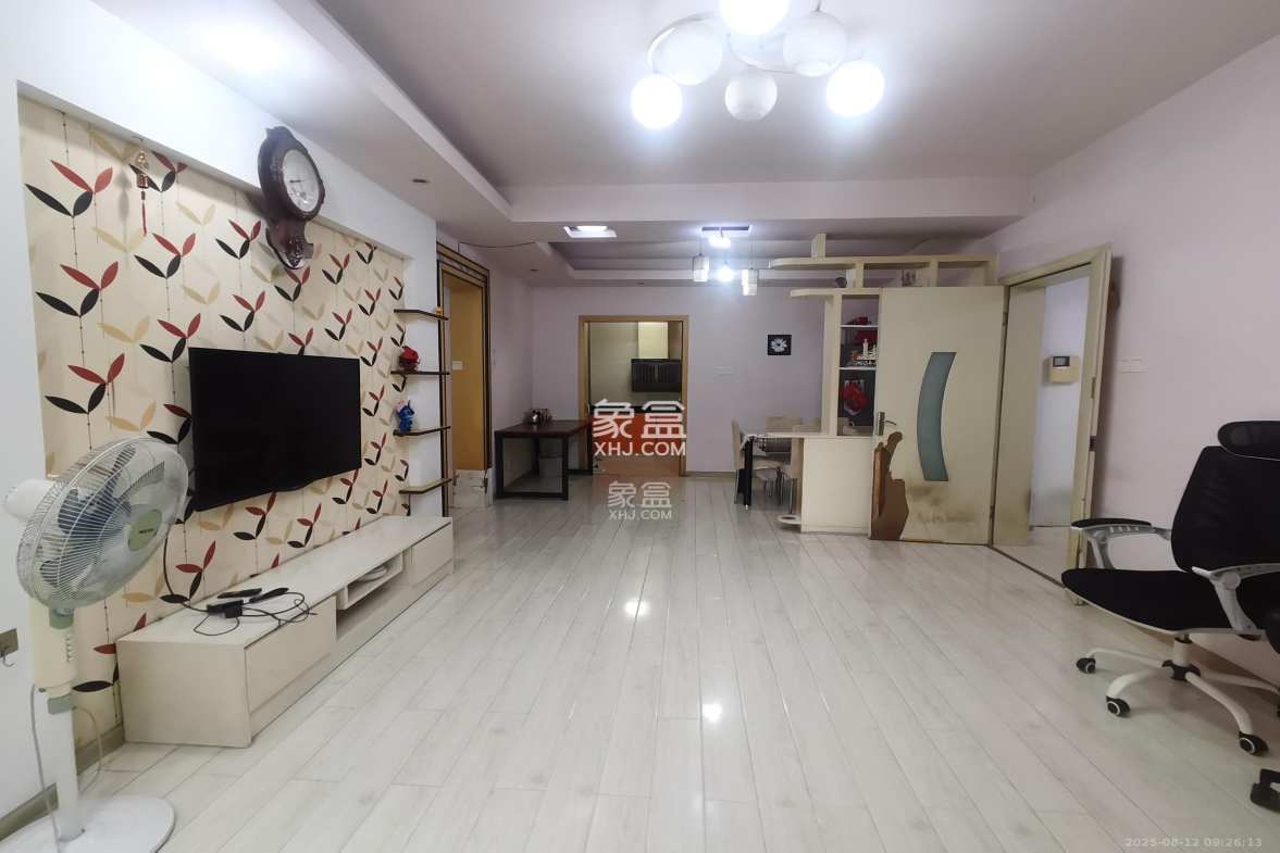 华天LOHO小镇 2室2厅1卫 1400.0元/月 华天LOHO小镇 2室2厅1卫 1400.0元/月室内图