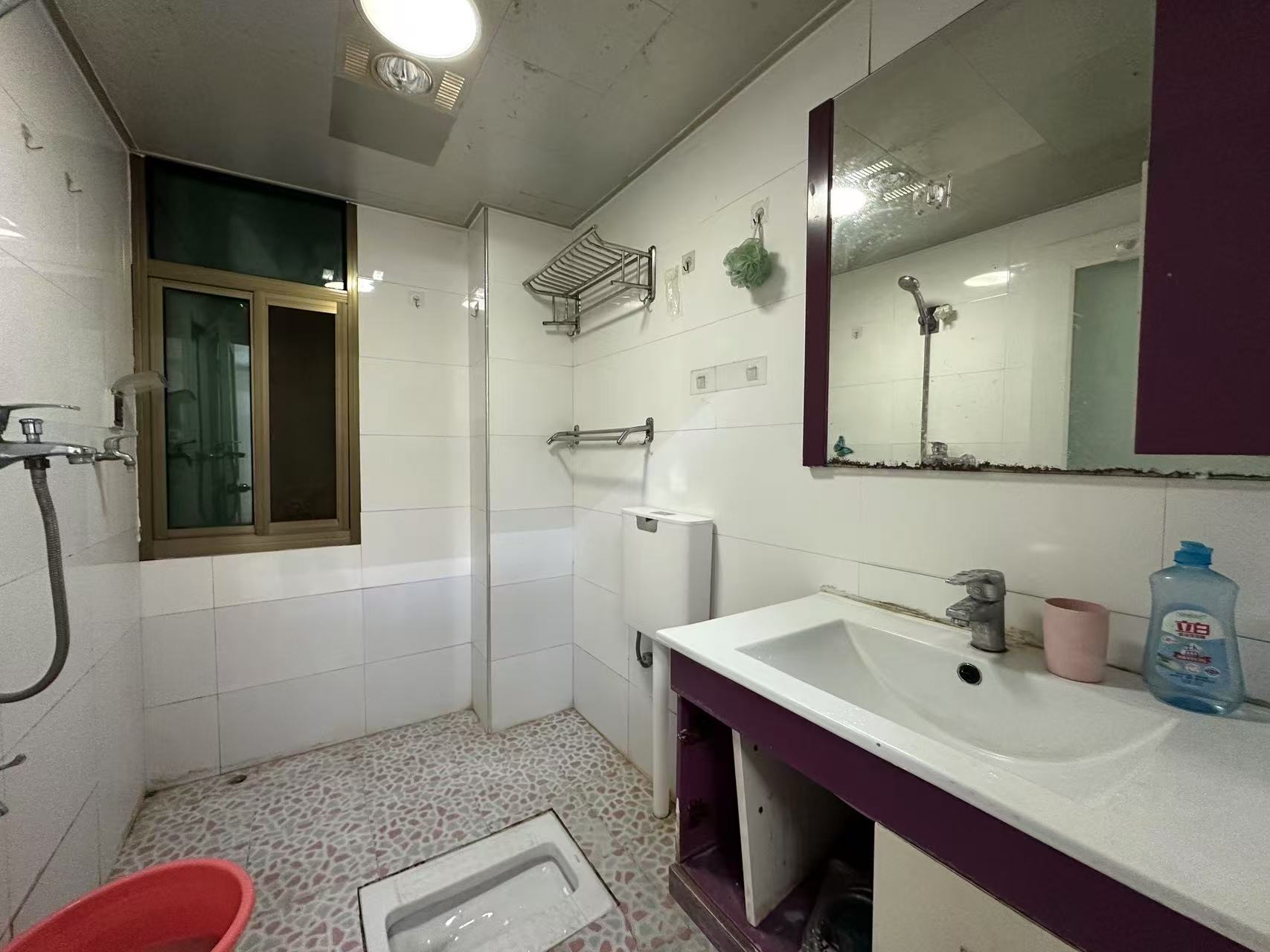 滨江财富中心 3室2厅1卫 1200.0元/月 滨江财富中心 3室2厅1卫 1200.0元/月室内图