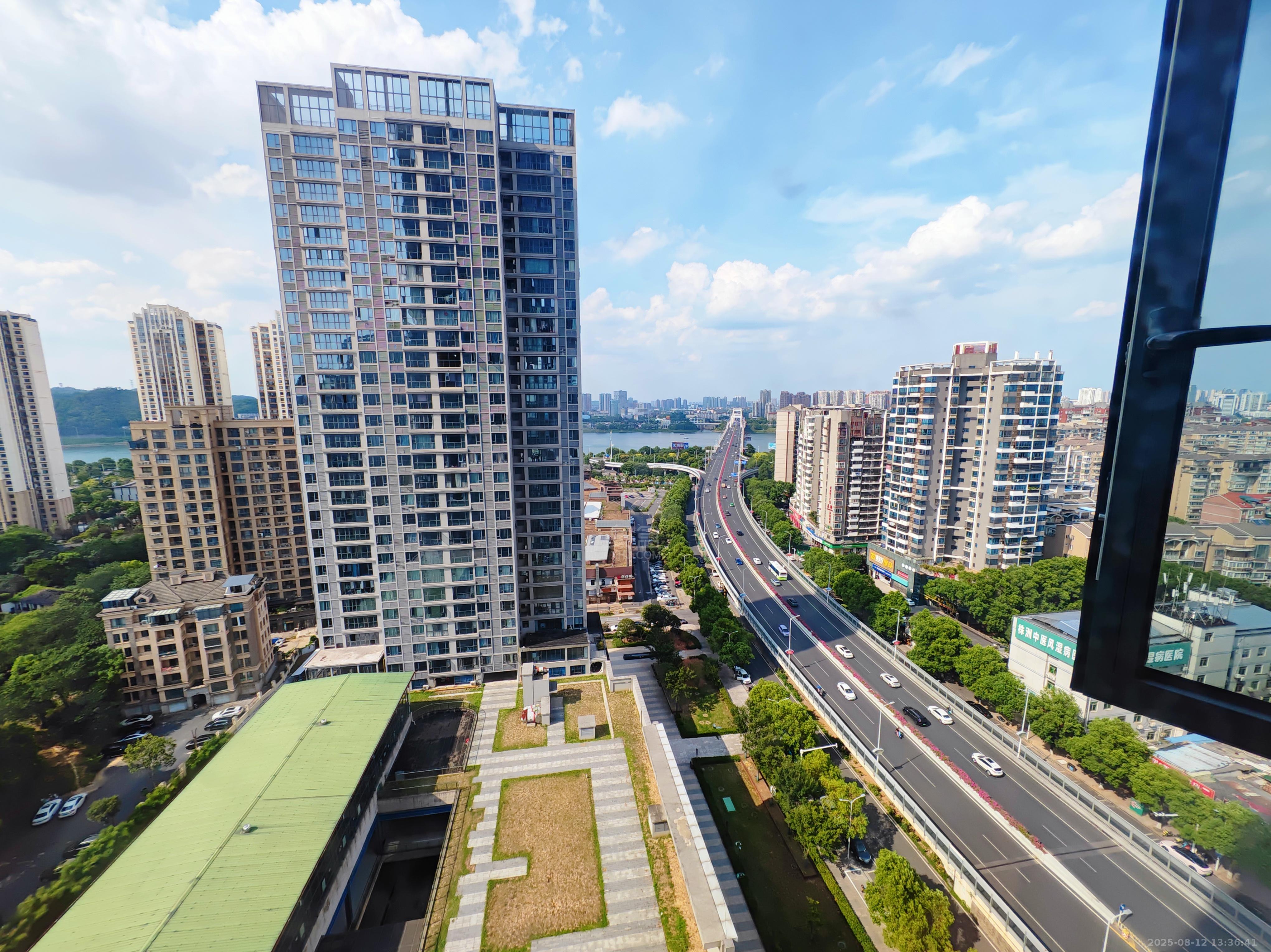 朗廷览江  1室1厅1卫   1600.00元/月室内图