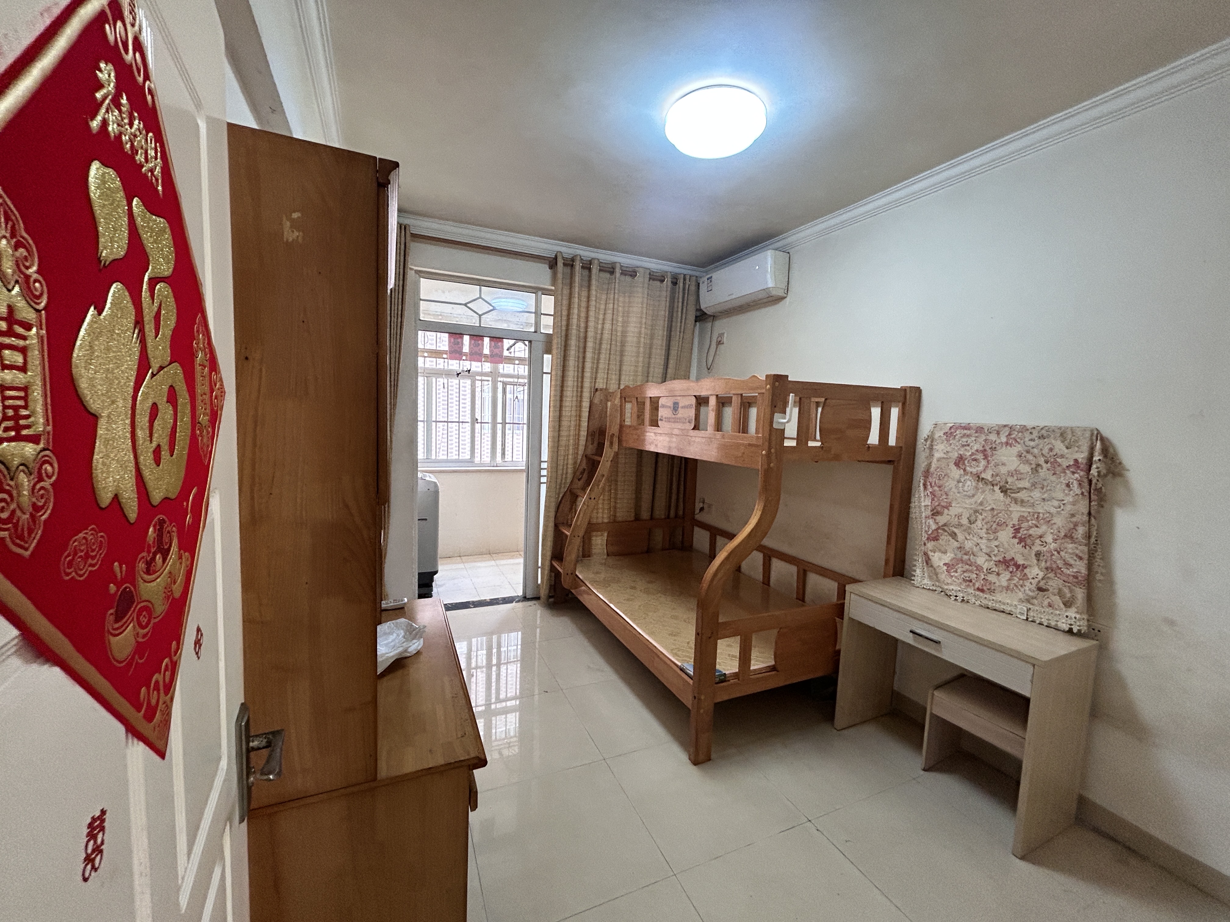 学苑公寓 3室2厅1卫 2500.0元/月 学苑公寓 3室2厅1卫 2500.0元/月室内图