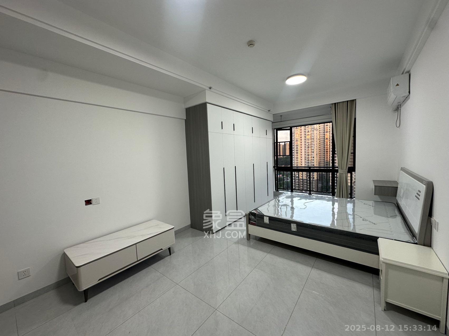 鄱阳汇金中心  1室1厅1卫    1500.0元/月室内图