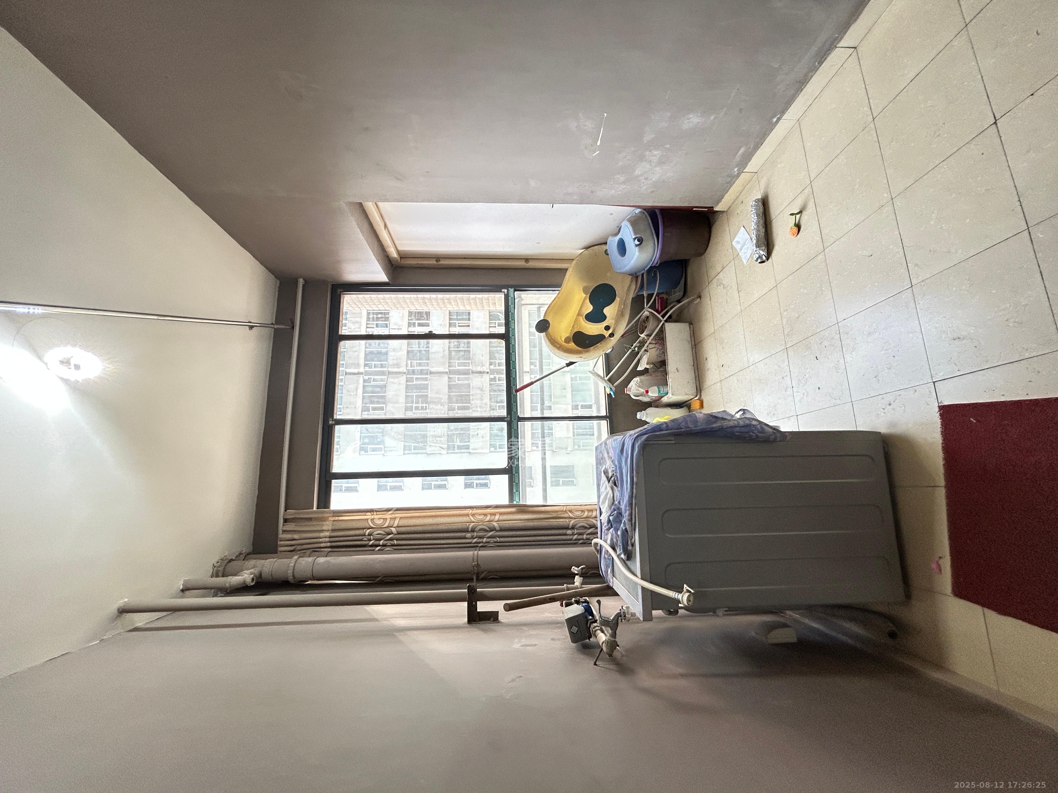 盛世美居荷园  3室2厅2卫    4100.0元/月室内图