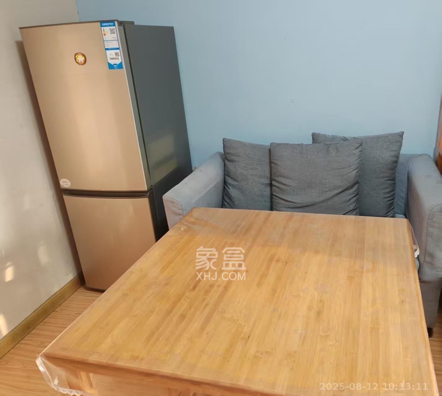 万科白鹭郡  1室1厅1卫    1300.0元/月 万科白鹭郡  1室1厅1卫    1300.0元/月