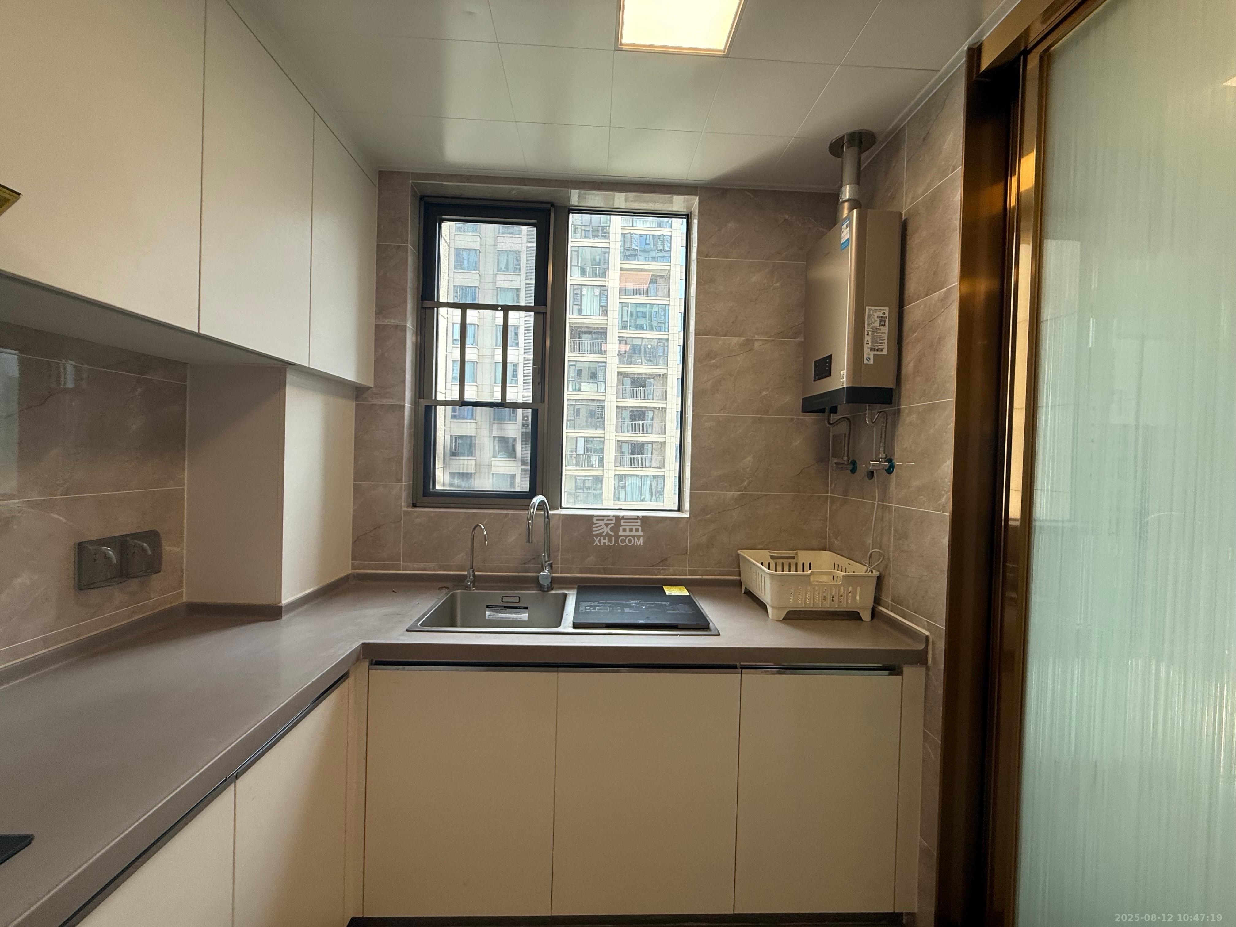 梅溪湖金茂湾 4室2厅2卫 3700.0元/月 梅溪湖金茂湾 4室2厅2卫 3700.0元/月室内图