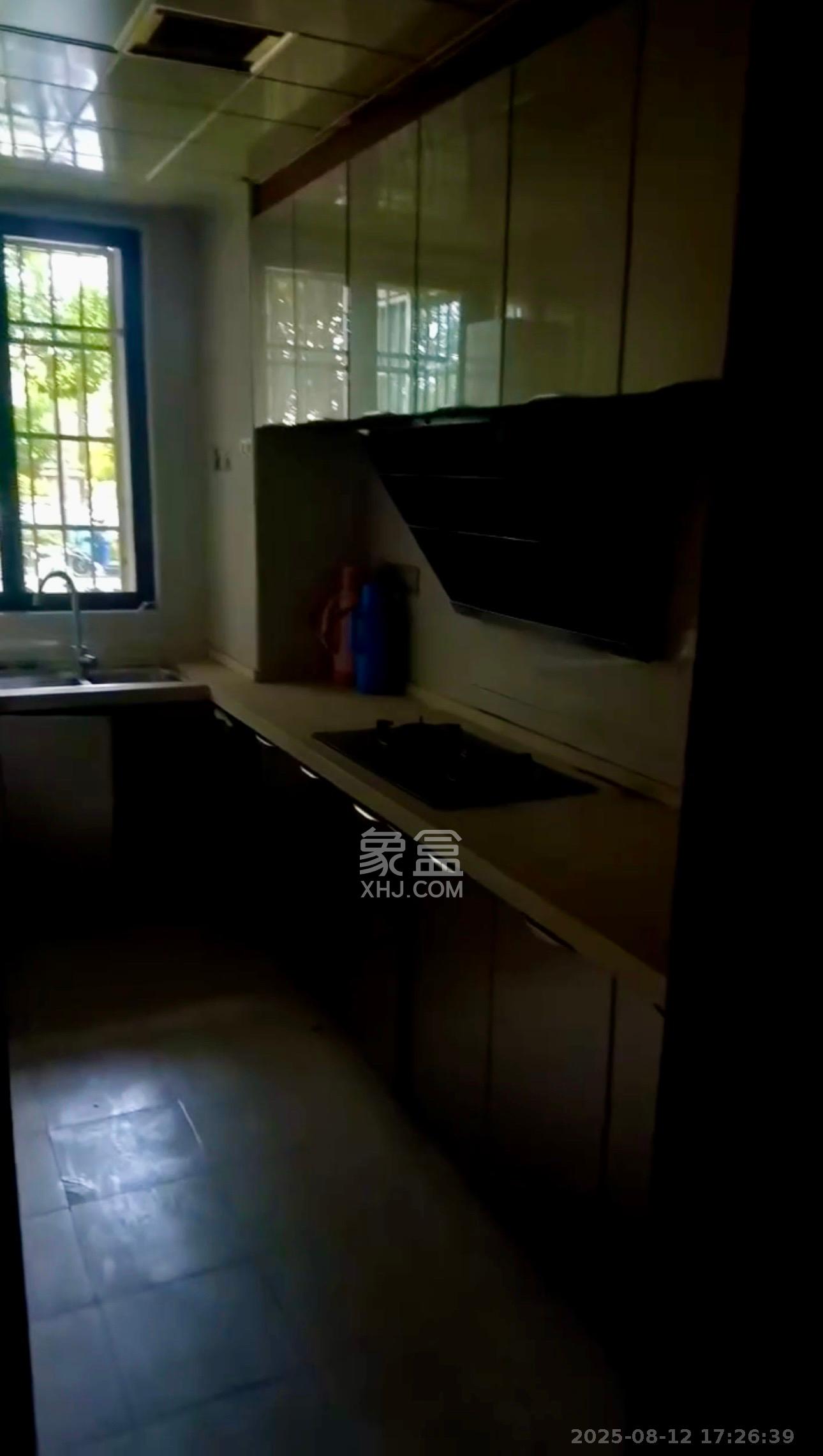 和康园小区  3室2厅1卫    2500.0元/月室内图