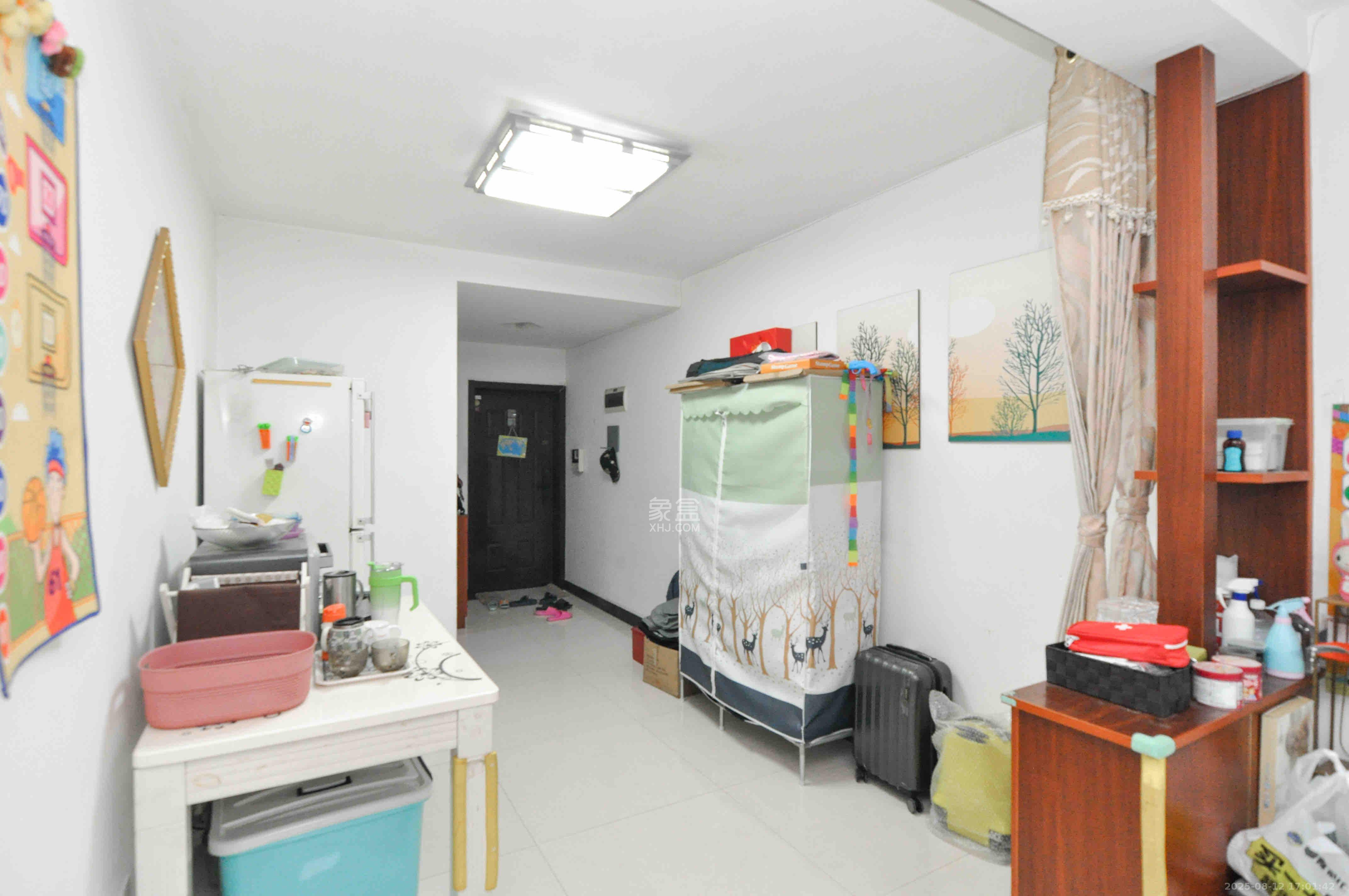 愿景品格家园  3室2厅1卫   2000.00元/月室内图