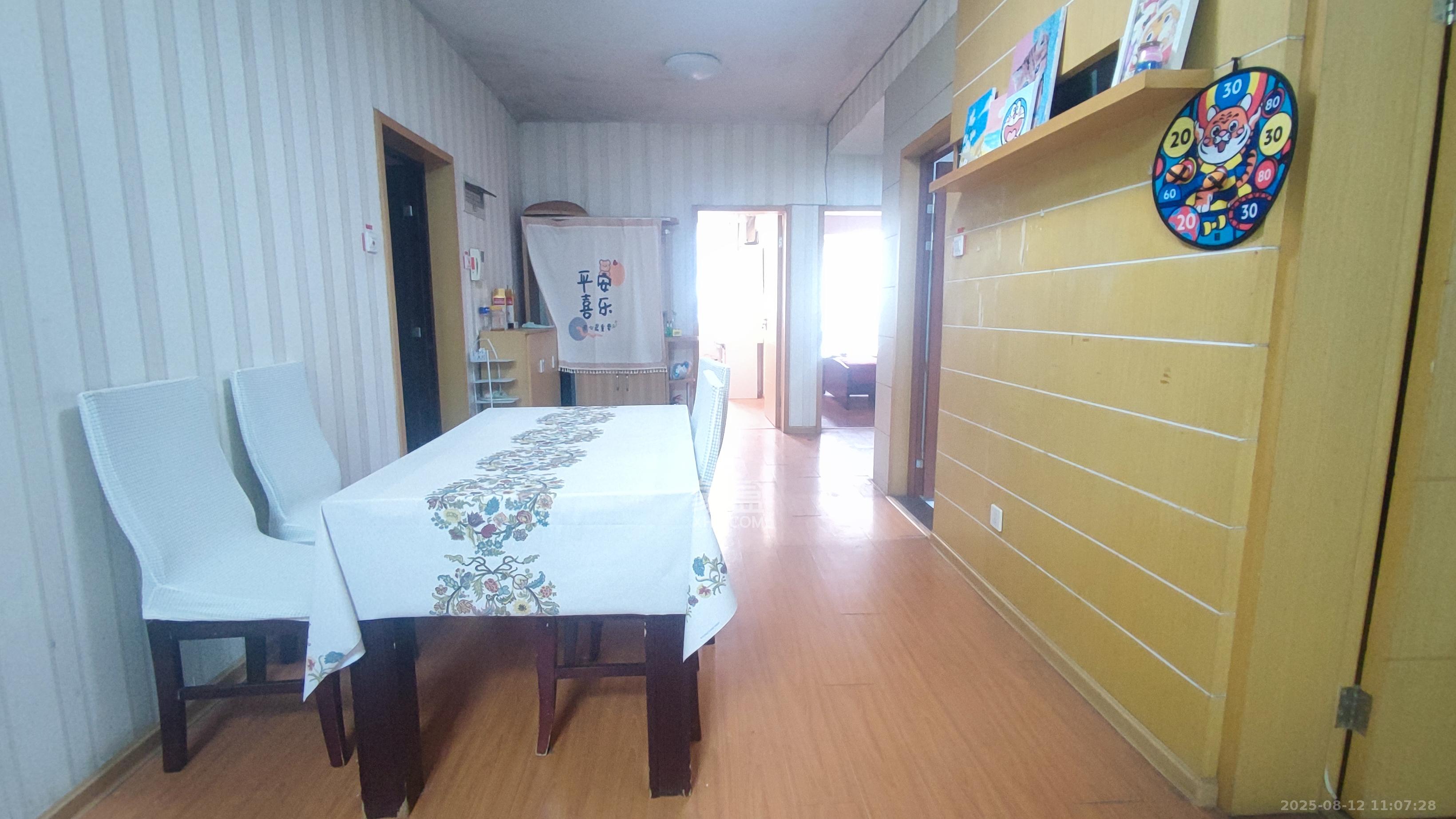 柠檬丽都  3室2厅1卫   2300.00元/月室内图