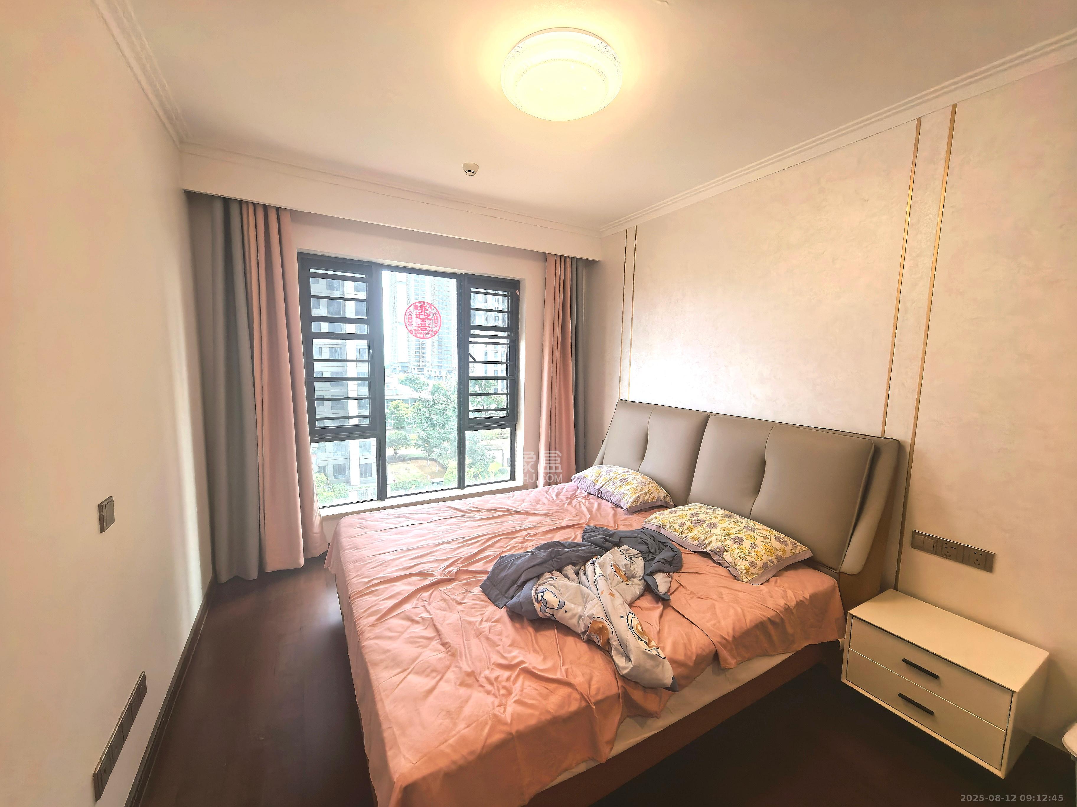 绿地长沙城际空间站（绿地新里佳苑）  3室2厅2卫    4500.0元/月室内图