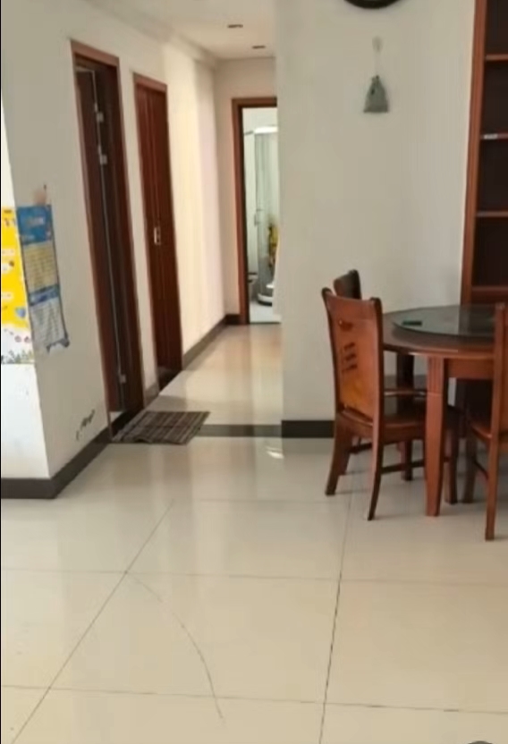 桃花里  3室2厅1卫    1500.0元/月 桃花里  3室2厅1卫    1500.0元/月室内图