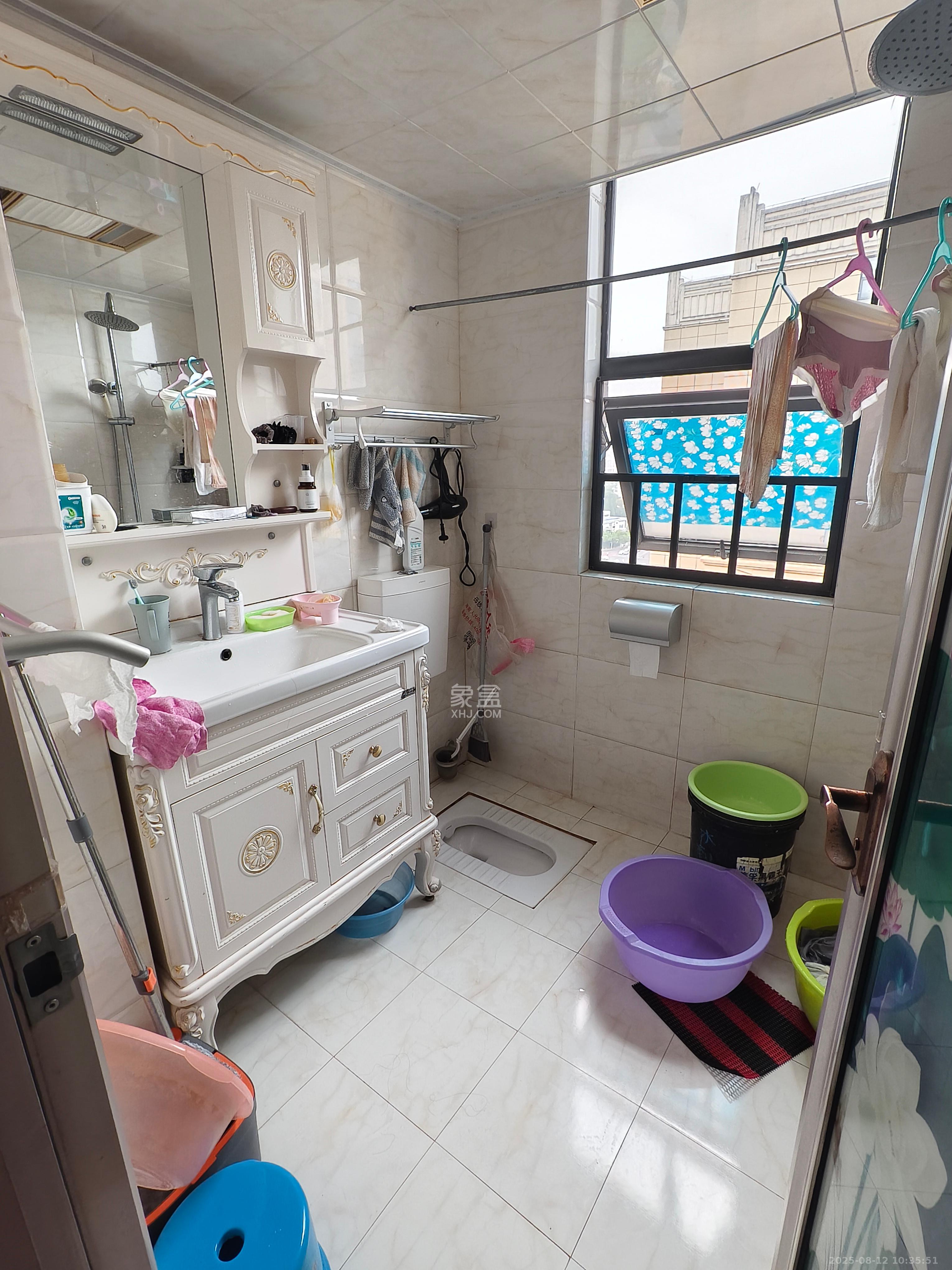 汇一城(汇壹公馆)  4室2厅2卫    2600.0元/月 汇一城(汇壹公馆)  4室2厅2卫    2600.0元/月室内图