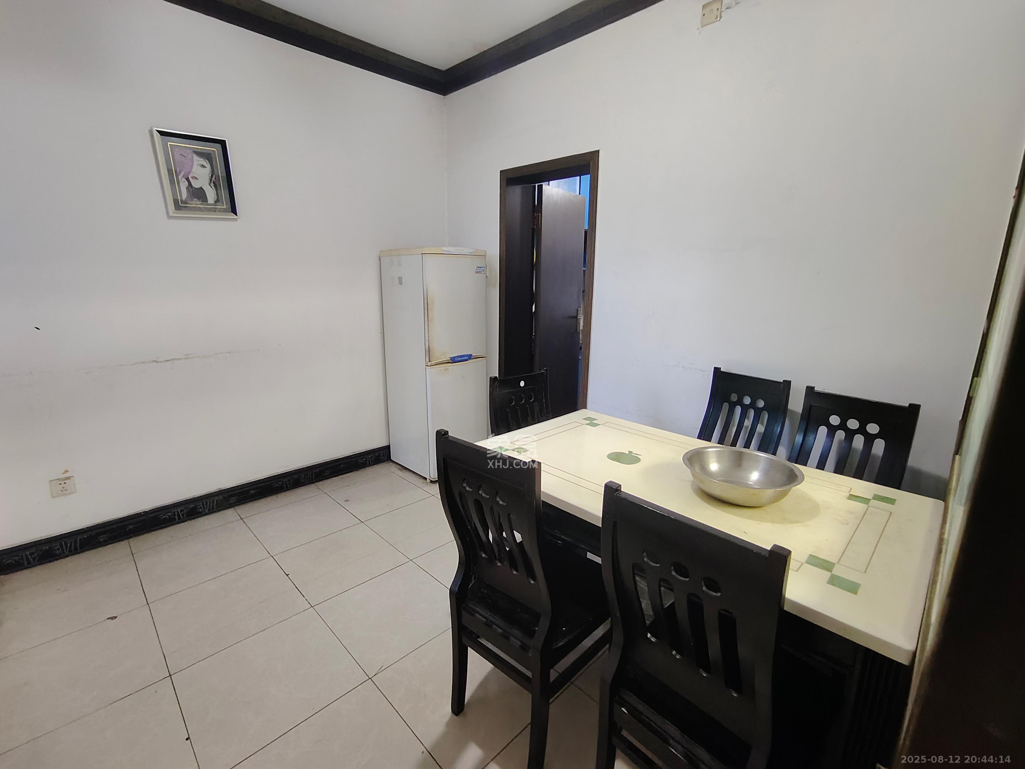 长沙市邮政宿舍(古汉邮局宿舍)  2室2厅1卫    1700.0元/月 长沙市邮政宿舍(古汉邮局宿舍)  2室2厅1卫    1700.0元/月室内图