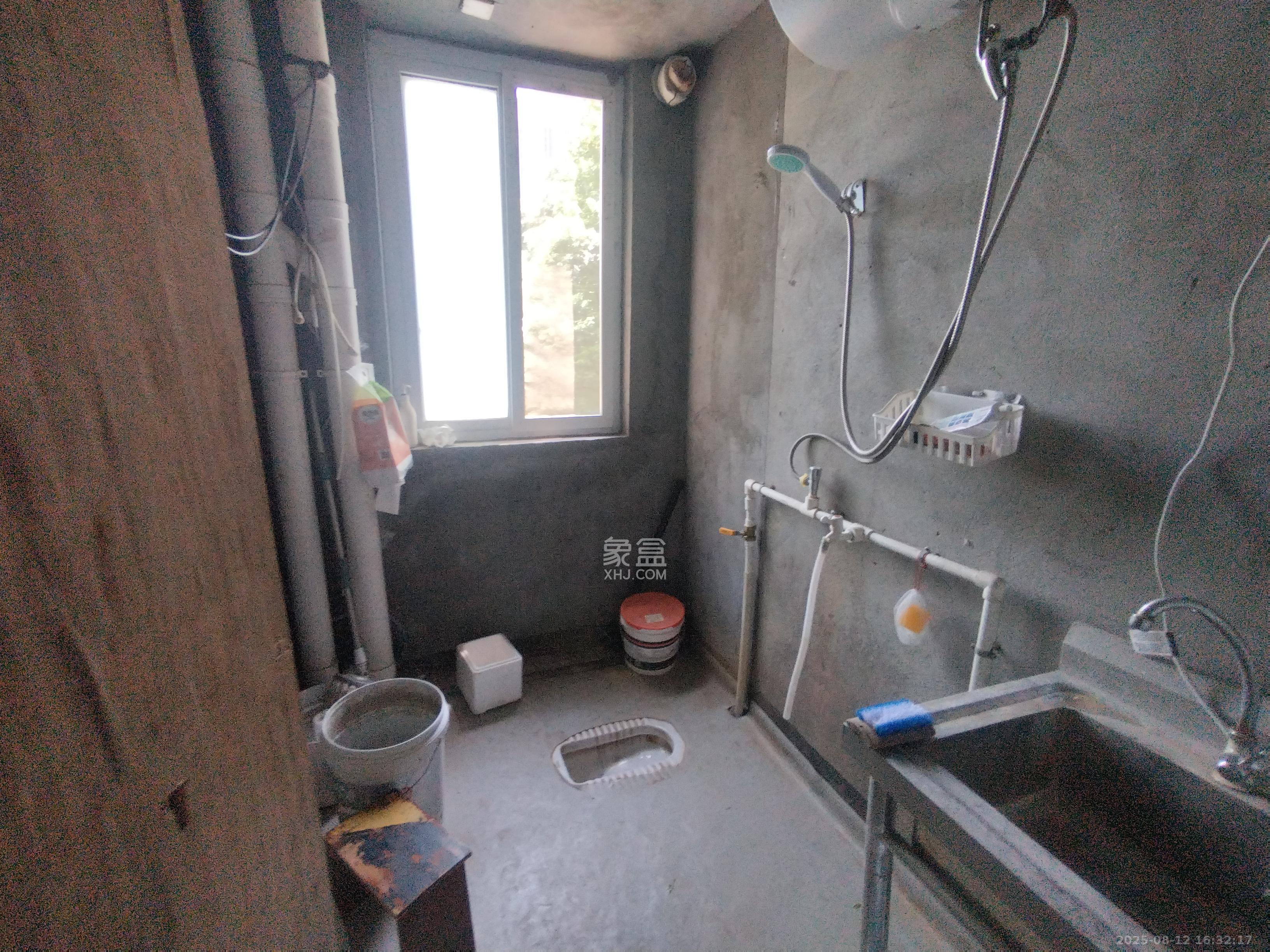 谷山庭院二期  2室2厅1卫   1200.00元/月室内图