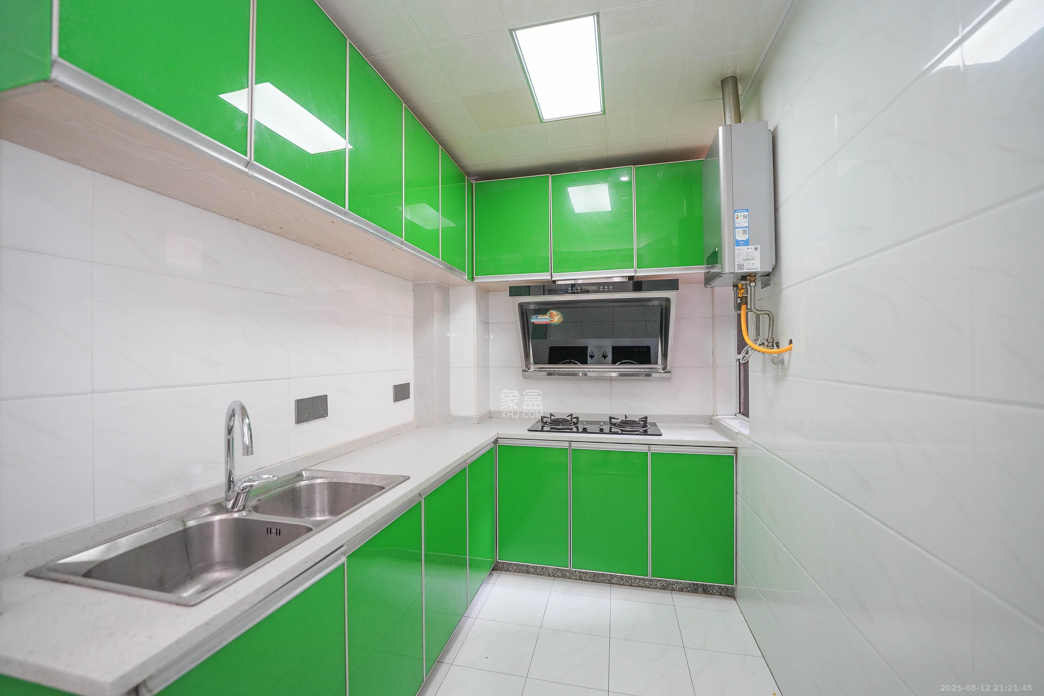 丽发新城 2室2厅1卫 55.0万 丽发新城 2室2厅1卫 55.0万其他