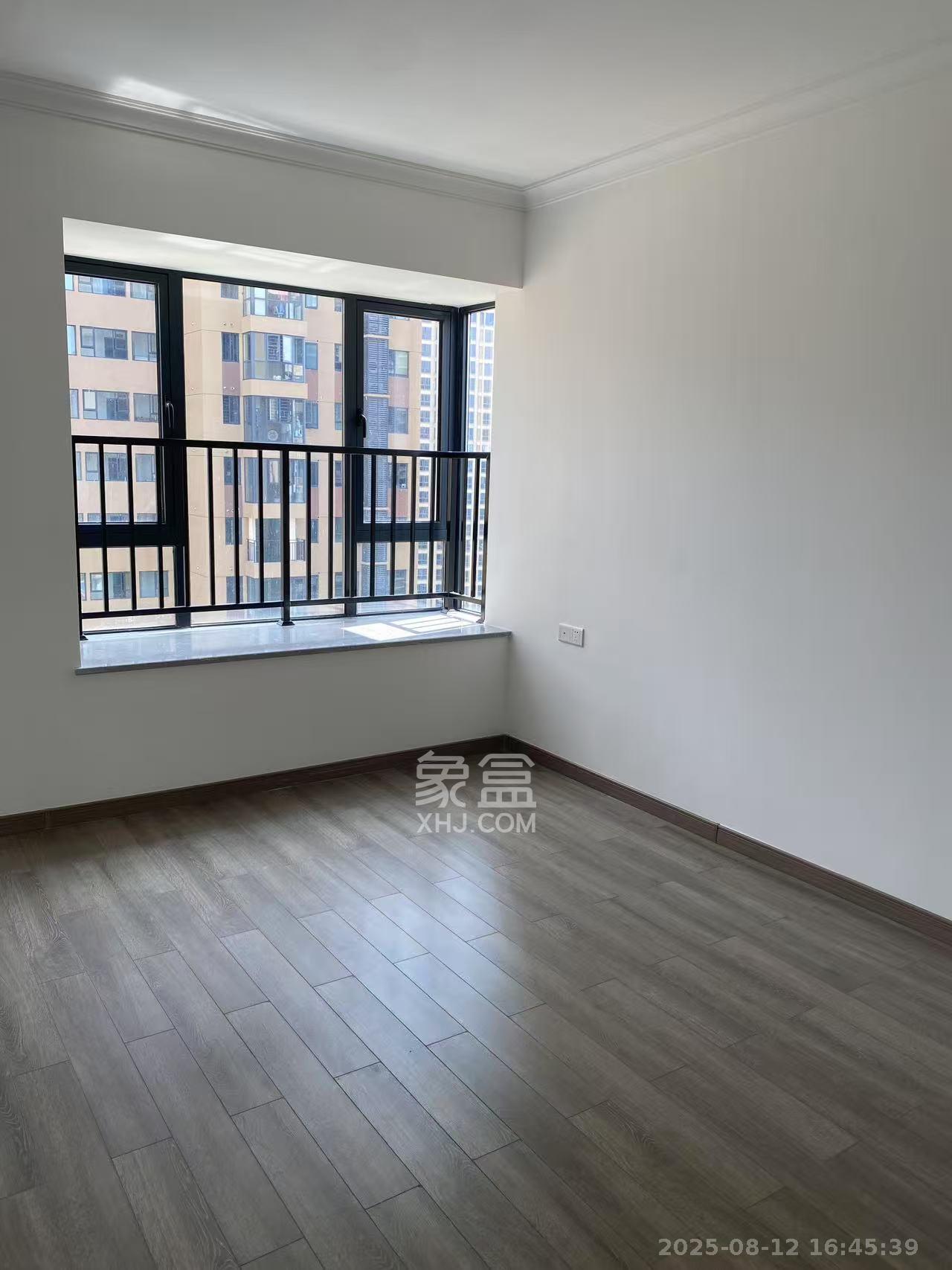 中建嘉和城凤凰台（中建瑞兴家园）  4室2厅2卫   2600.00元/月室内图