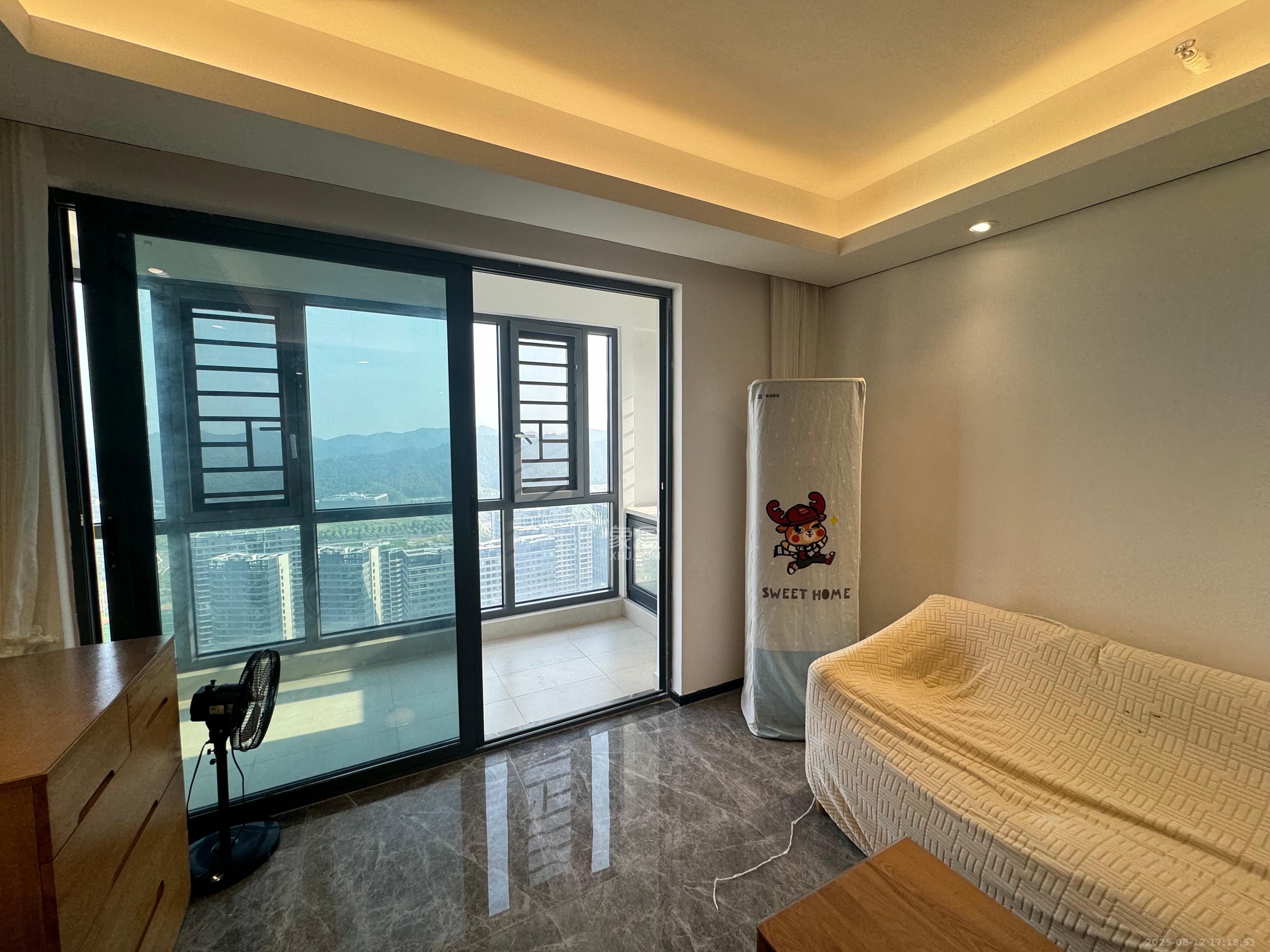 中国铁建湘语梅溪  3室2厅2卫    3000.0元/月室内图