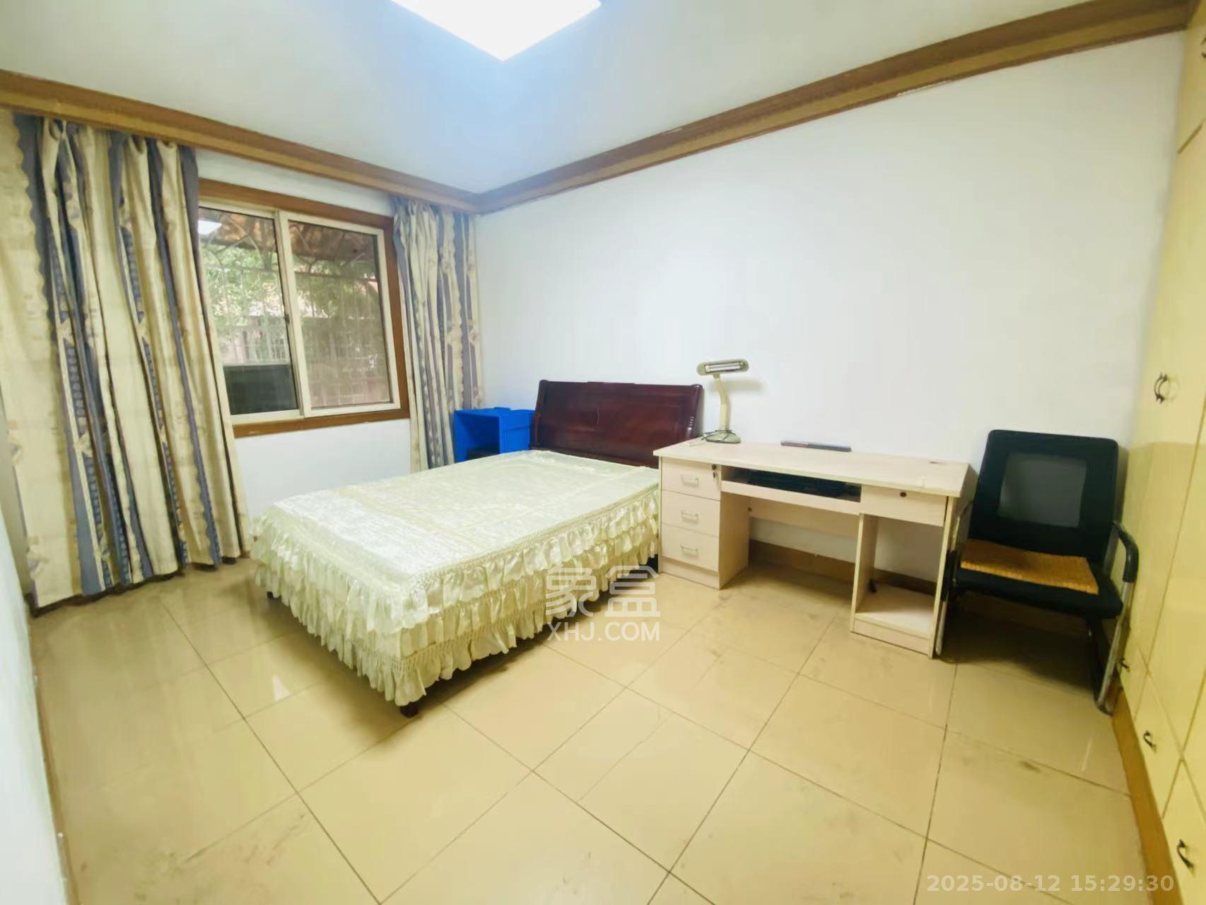 德政园  2室2厅1卫    1600.0元/月 德政园  2室2厅1卫    1600.0元/月室内图