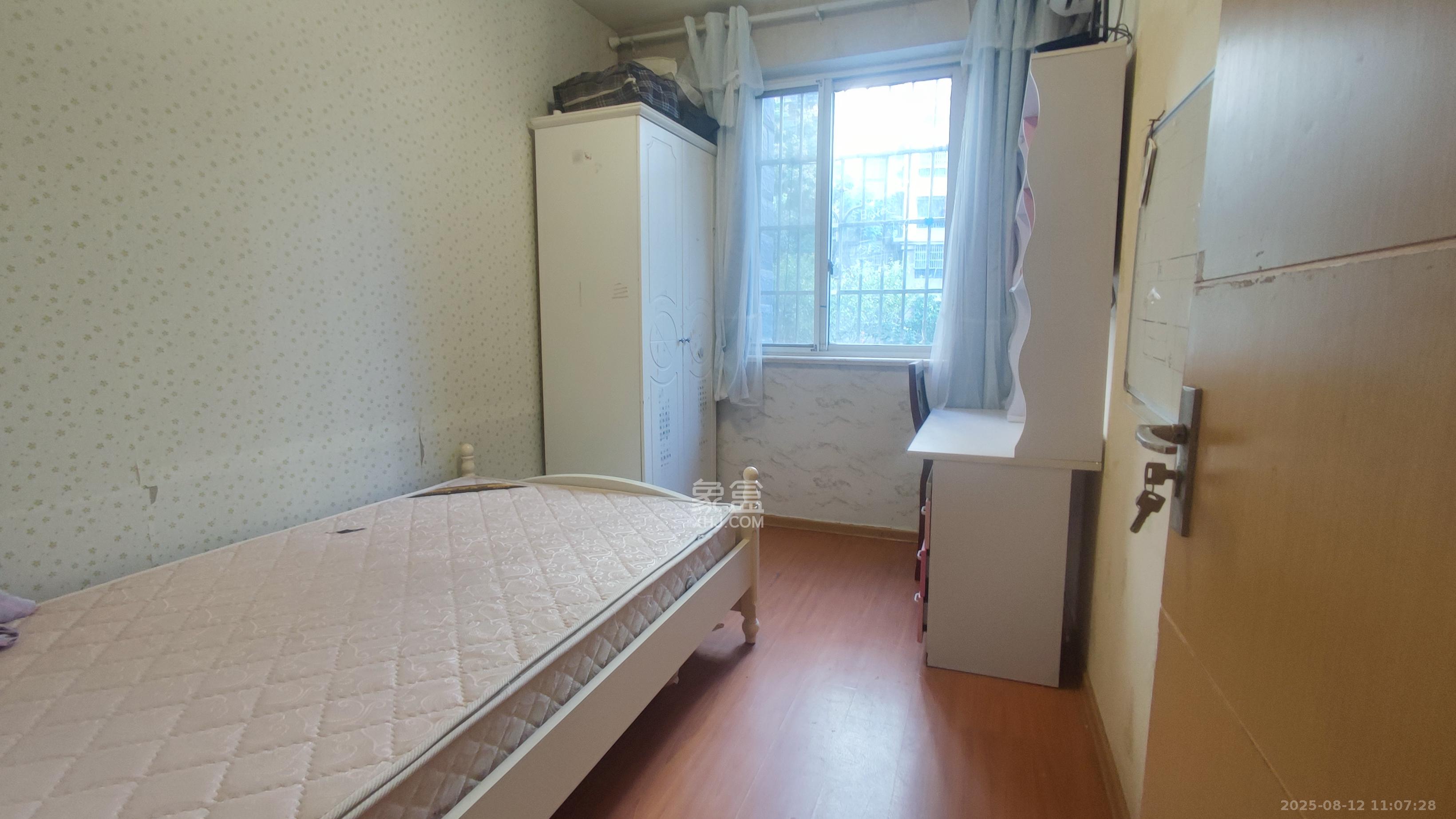 柠檬丽都  3室2厅1卫   2300.00元/月室内图