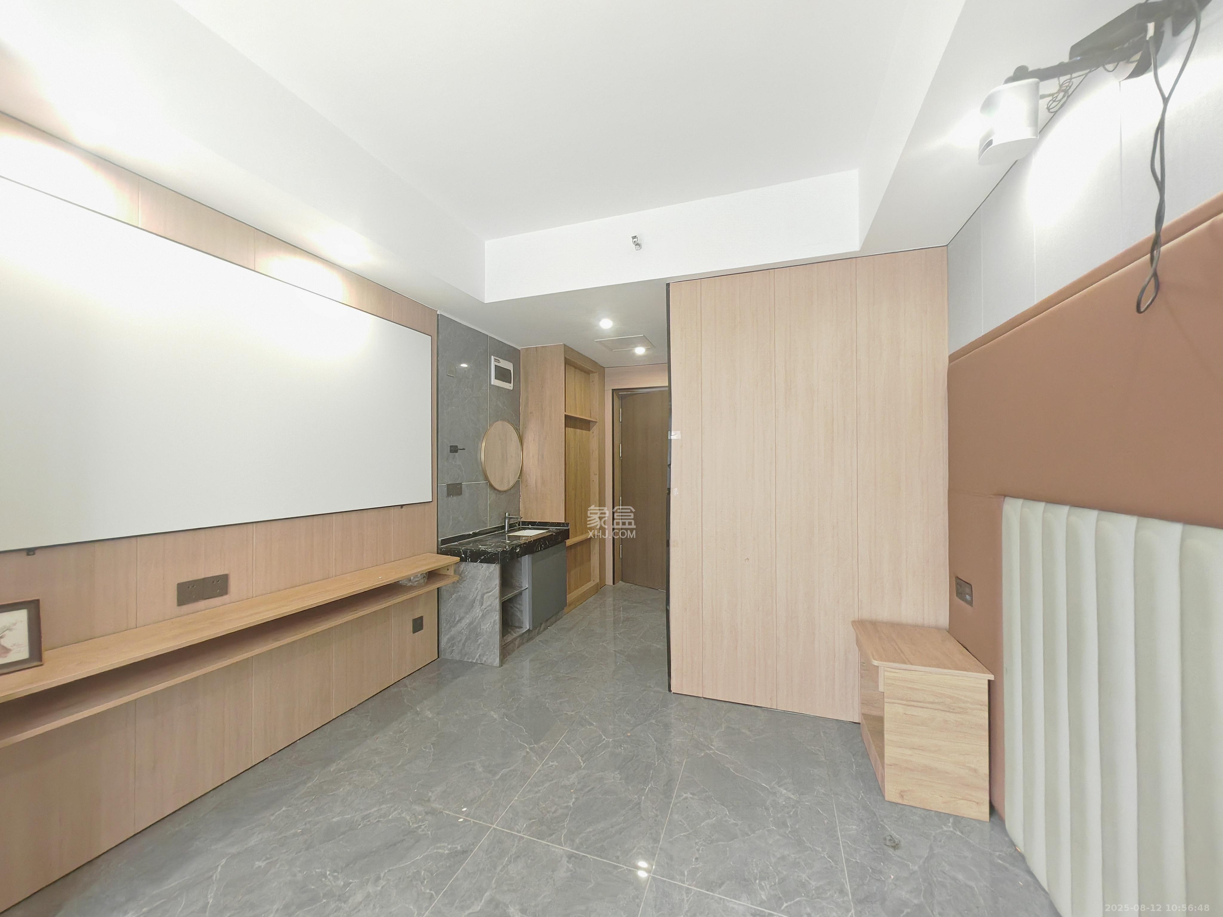 龙湖铂金岛  1室0厅0卫   1500.00元/月室内图