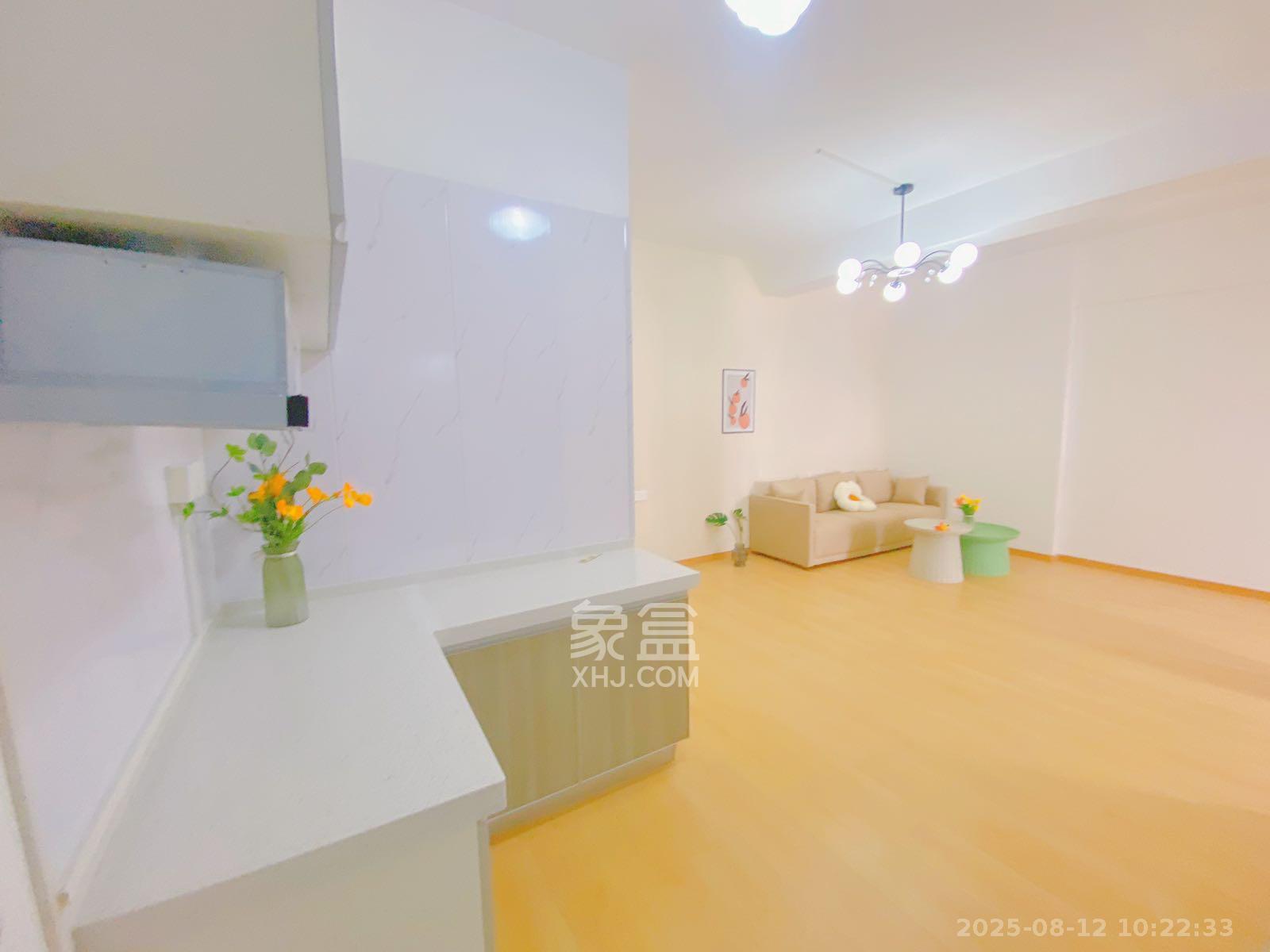 摩天一号  1室1厅1卫    1900.0元/月 摩天一号  1室1厅1卫    1900.0元/月室内图