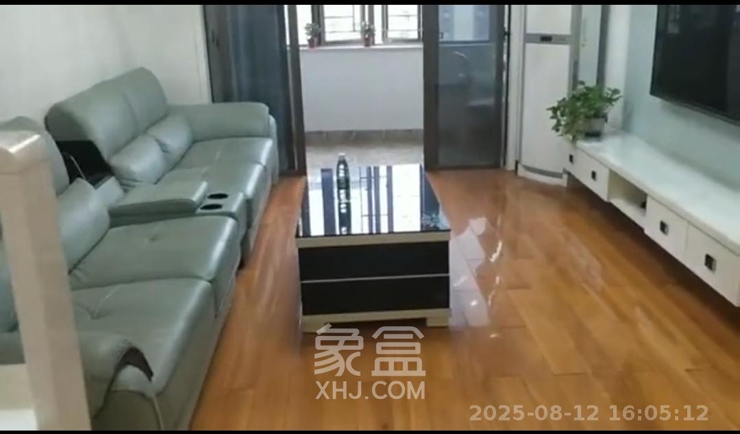 江山帝景哈佛  2室2厅1卫    2000.0元/月 江山帝景哈佛  2室2厅1卫    2000.0元/月