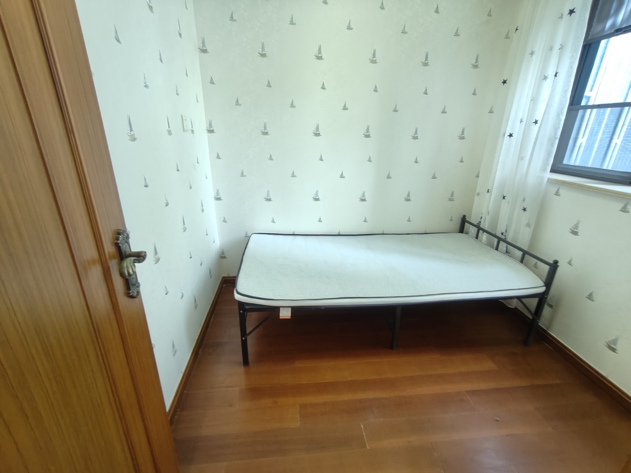 碧桂园滨海国际一期(2602地块)  3室2厅1卫    136.0万 碧桂园滨海国际一期(2602地块)  3室2厅1卫    136.0万室内图