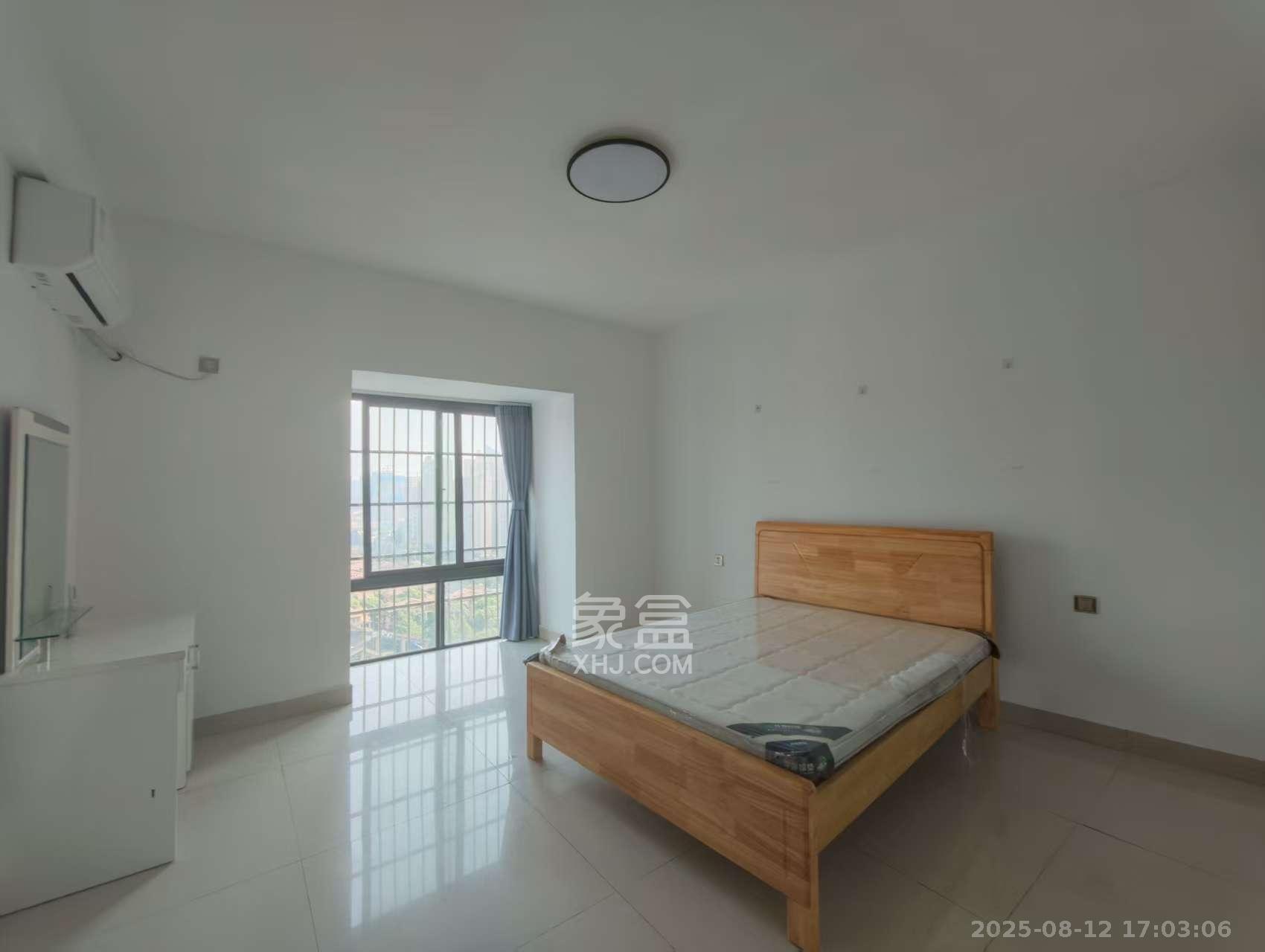 嘉宇盛世华章  4室2厅2卫    4500.0元/月 嘉宇盛世华章  4室2厅2卫    4500.0元/月室内图