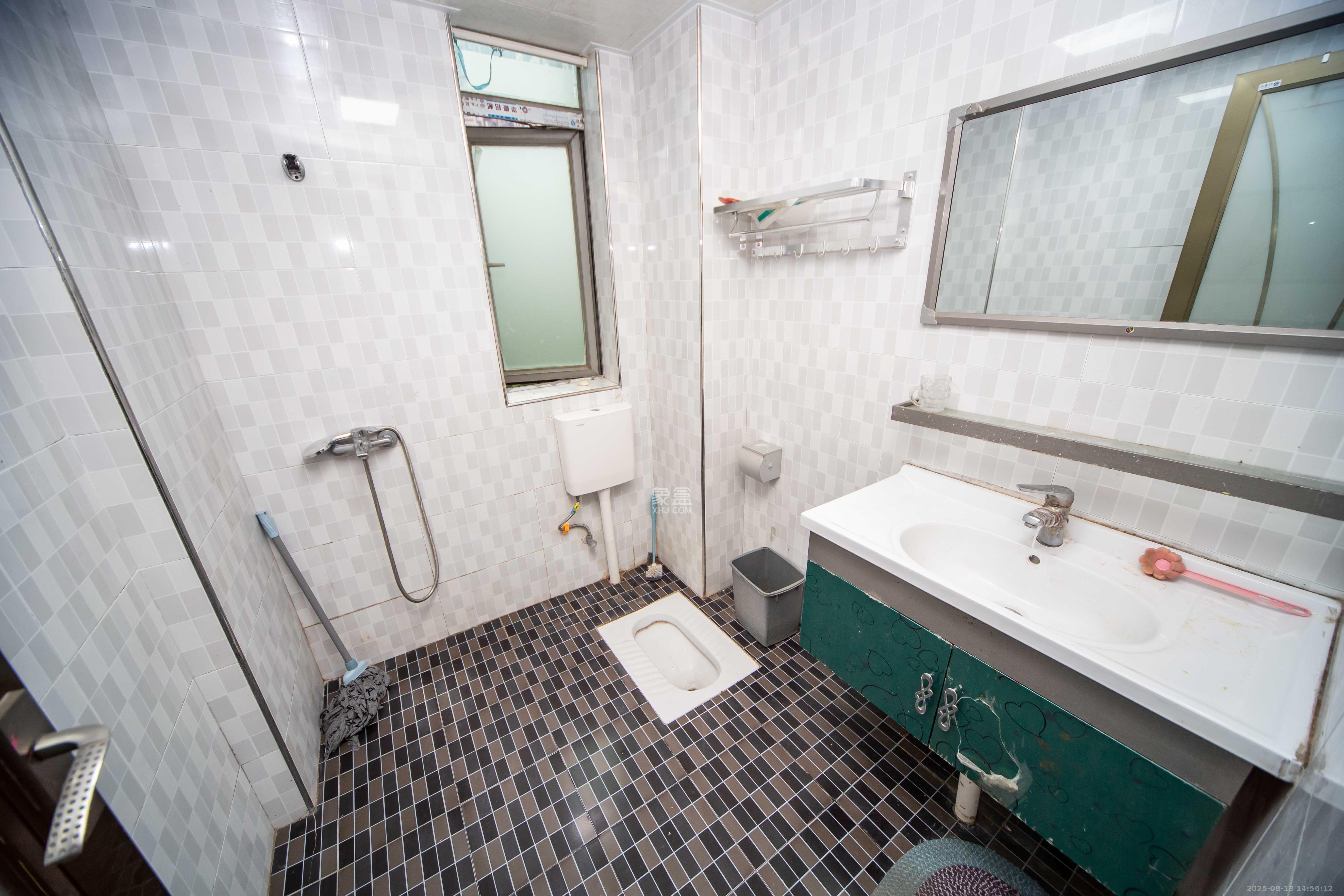 新城新世界一二三期 3室2厅1卫 2300.0元/月 新城新世界一二三期 3室2厅1卫 2300.0元/月室内图