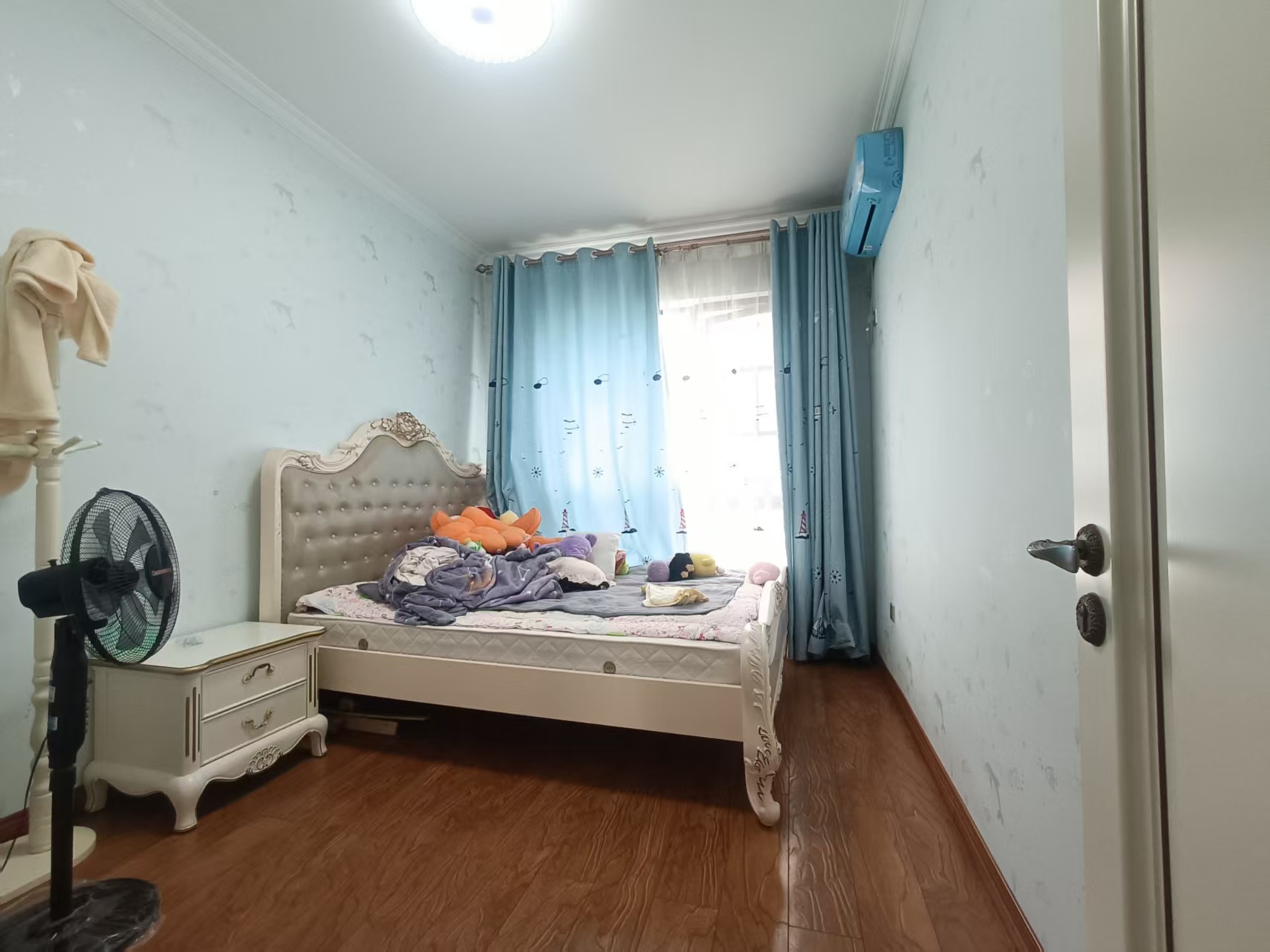 南苑上和二期 1室0厅0卫 109.8万 南苑上和二期 1室0厅0卫 109.8万客厅