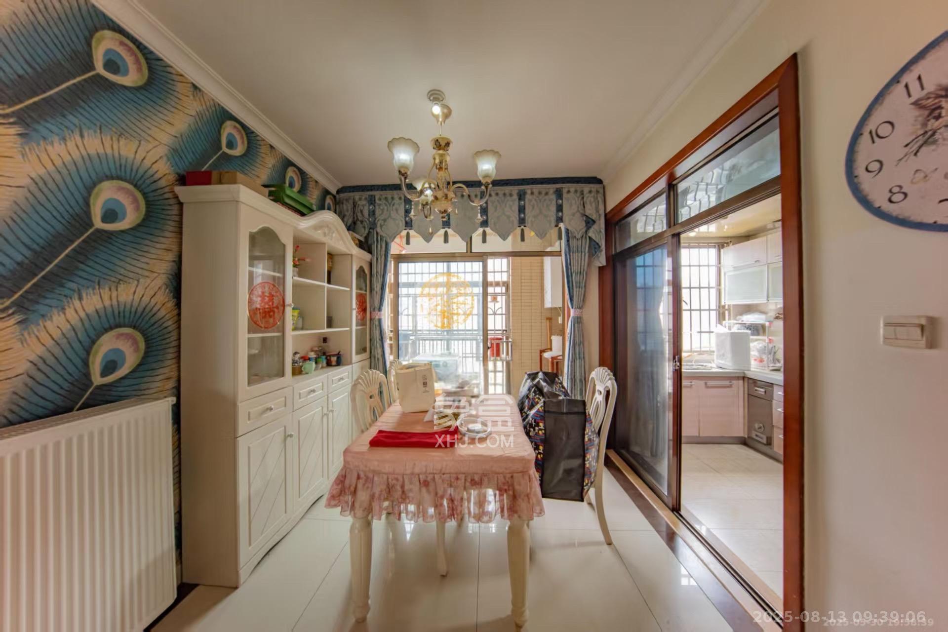 江山帝景雅典  3室2厅2卫    1900.0元/月 江山帝景雅典  3室2厅2卫    1900.0元/月室内图