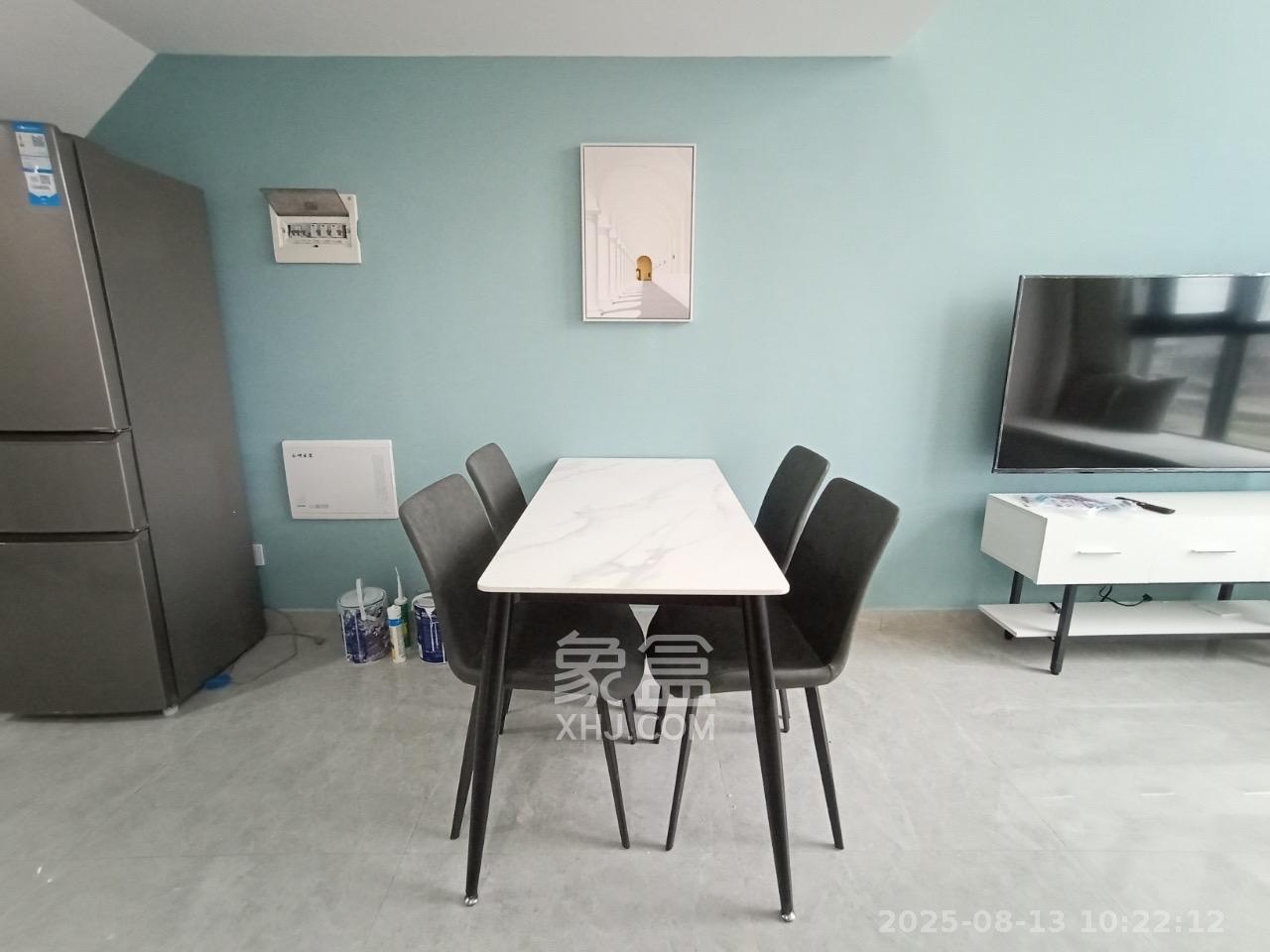 弘坤云寓  1室1厅1卫    2000.0元/月室内图