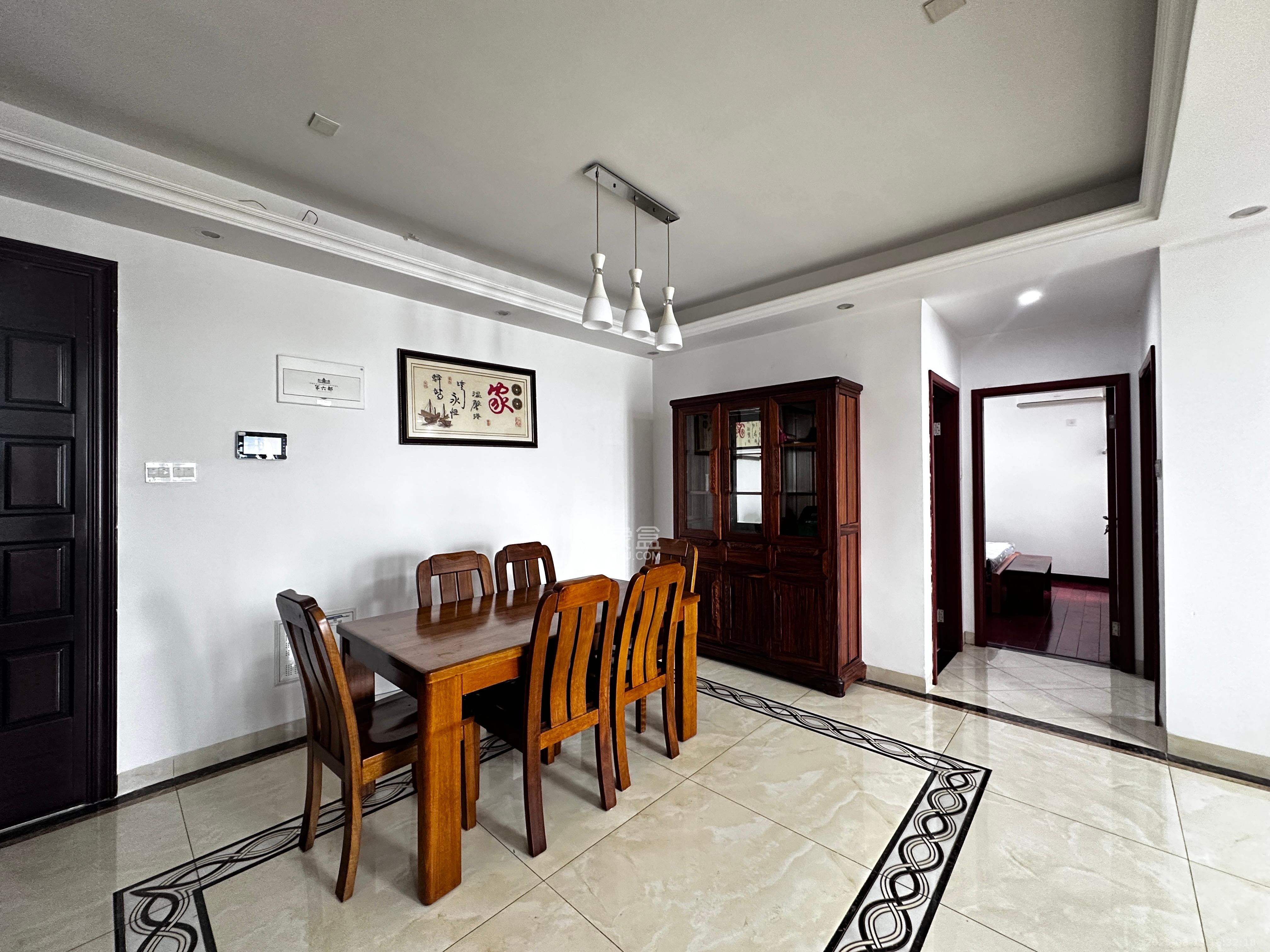 第六都(陆都小区) 1室2厅2卫 4300.0元/月 第六都(陆都小区) 1室2厅2卫 4300.0元/月室内图