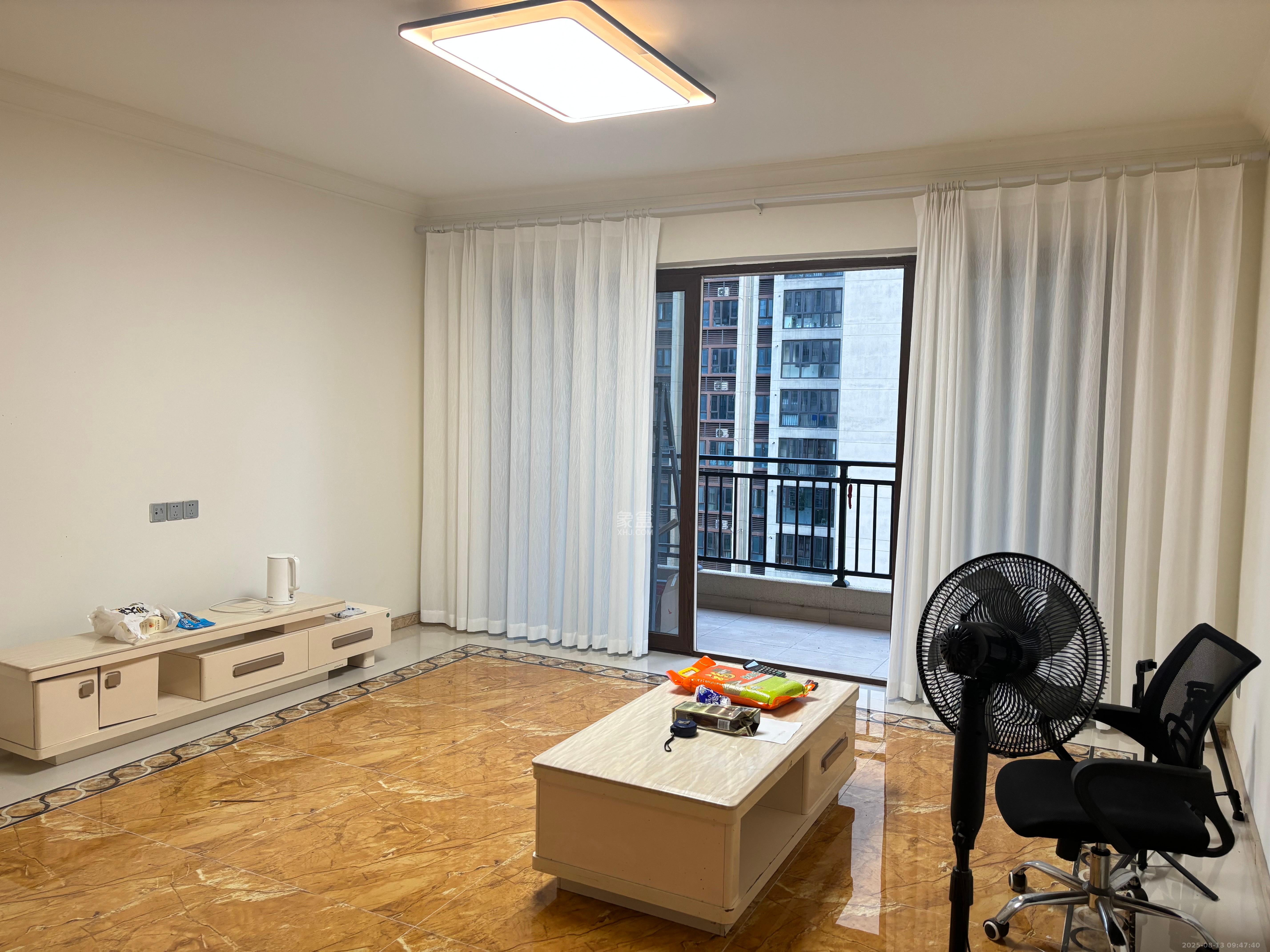 碧桂园高尔夫花园  4室2厅2卫    2600.0元/月 碧桂园高尔夫花园  4室2厅2卫    2600.0元/月