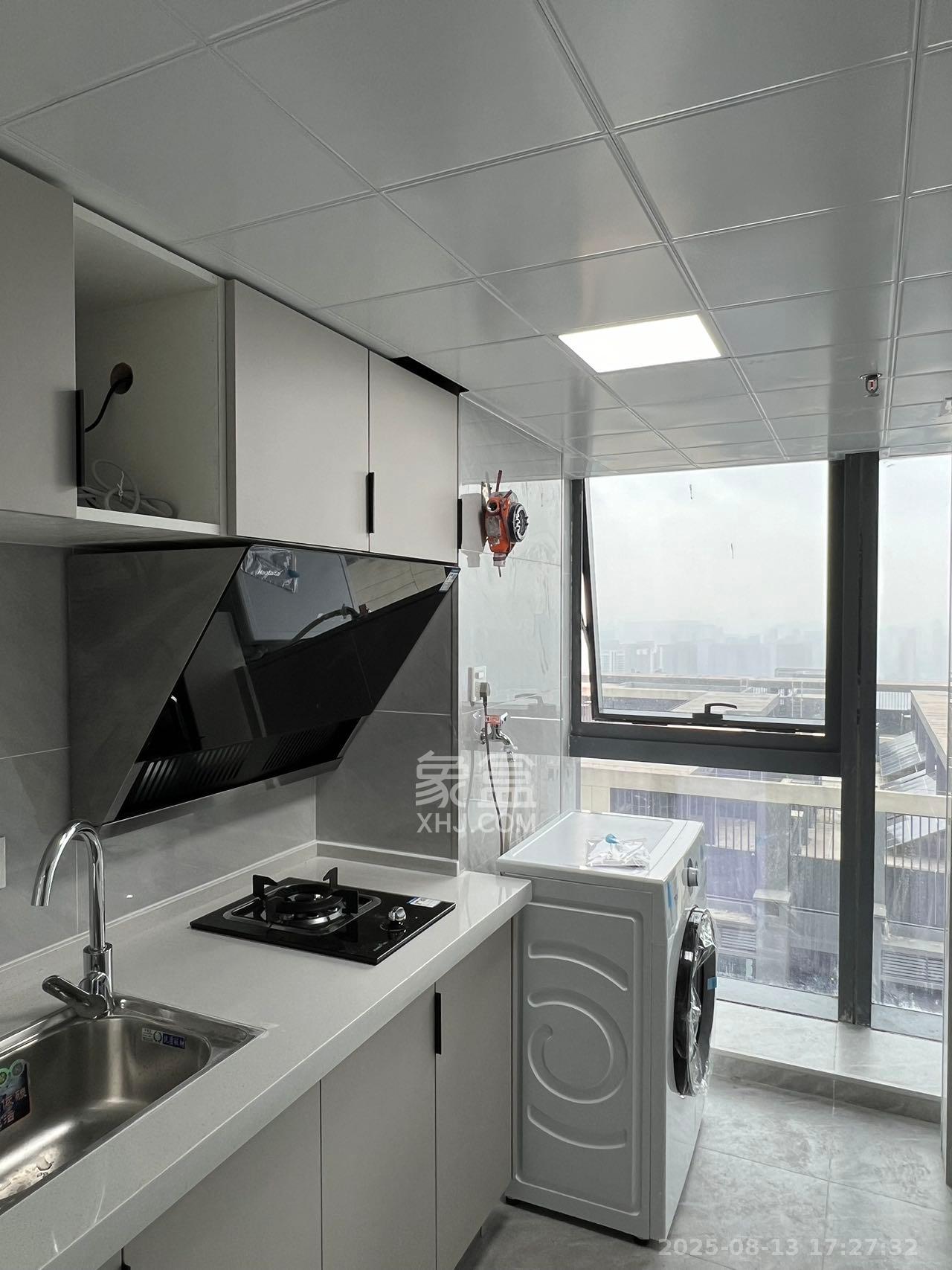 卓越中寰 2室1厅1卫 3500.0元/月 卓越中寰 2室1厅1卫 3500.0元/月室内图