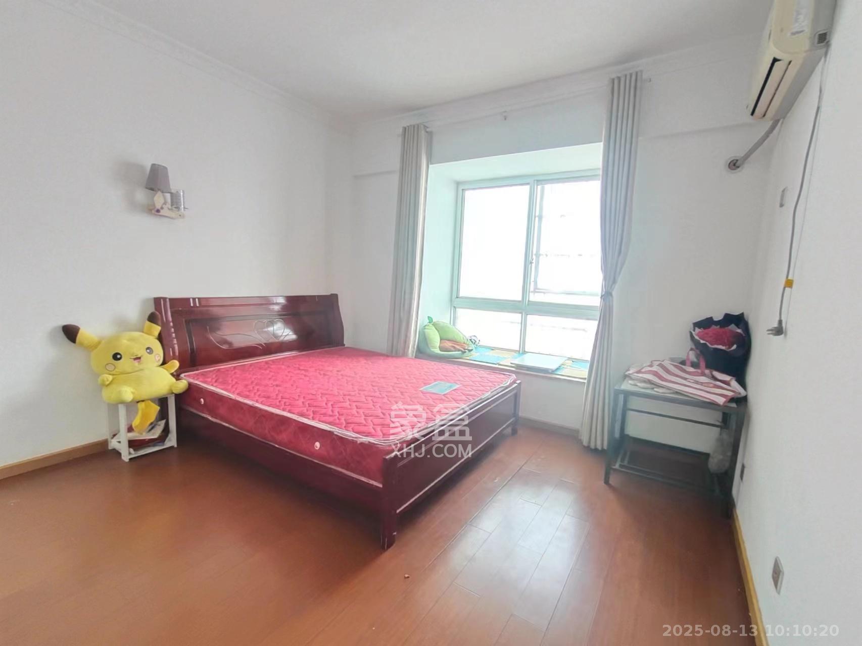 筑梦园  4室2厅2卫    2200.0元/月 筑梦园  4室2厅2卫    2200.0元/月