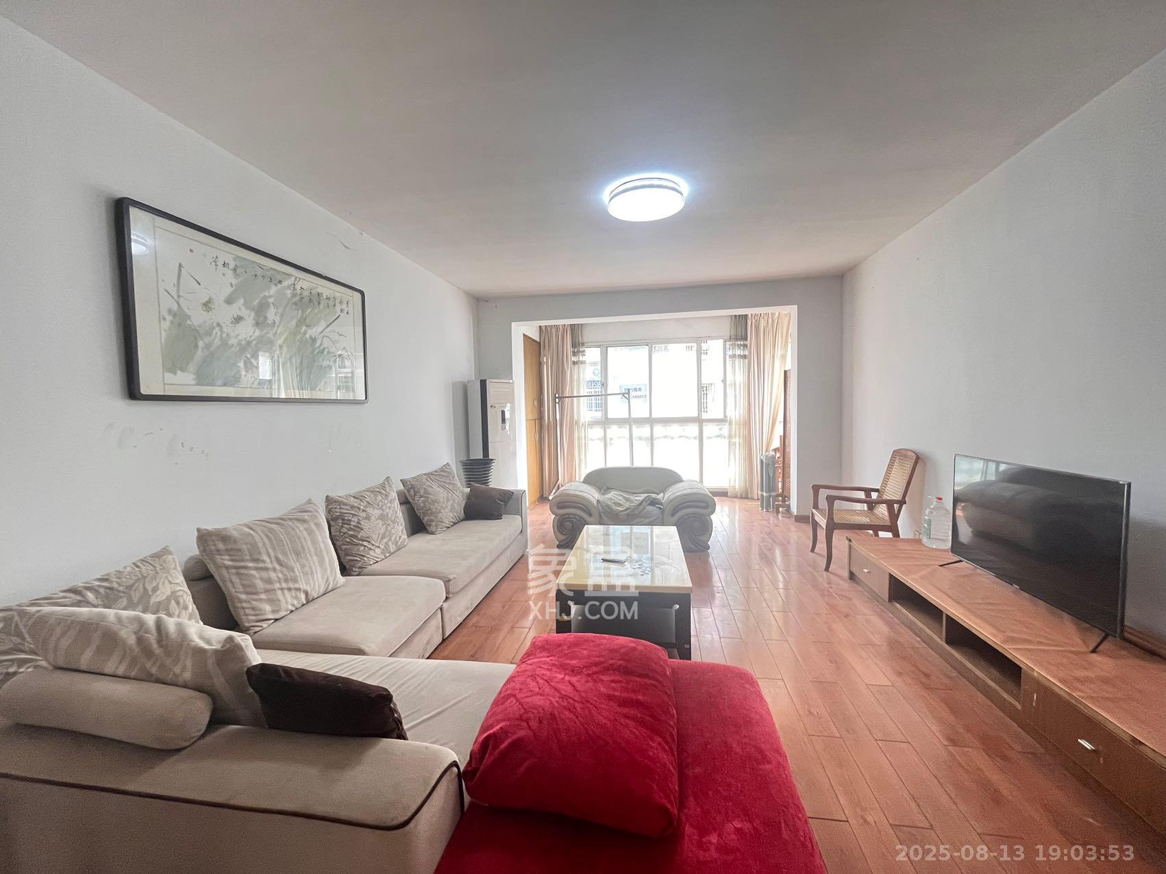 运通馨苑  3室2厅2卫    2400.0元/月 运通馨苑  3室2厅2卫    2400.0元/月室内图