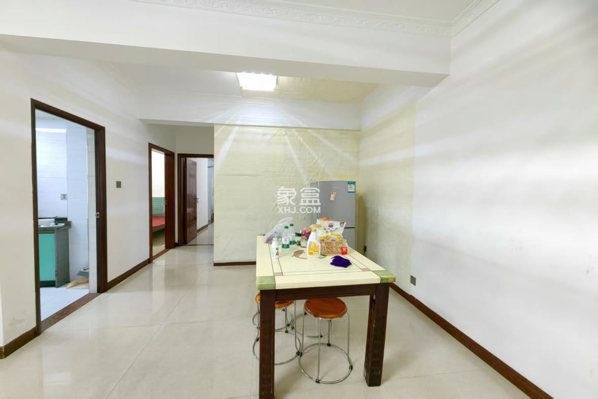 鸿泰国际 2室2厅1卫 1600.0元/月 鸿泰国际 2室2厅1卫 1600.0元/月室内图