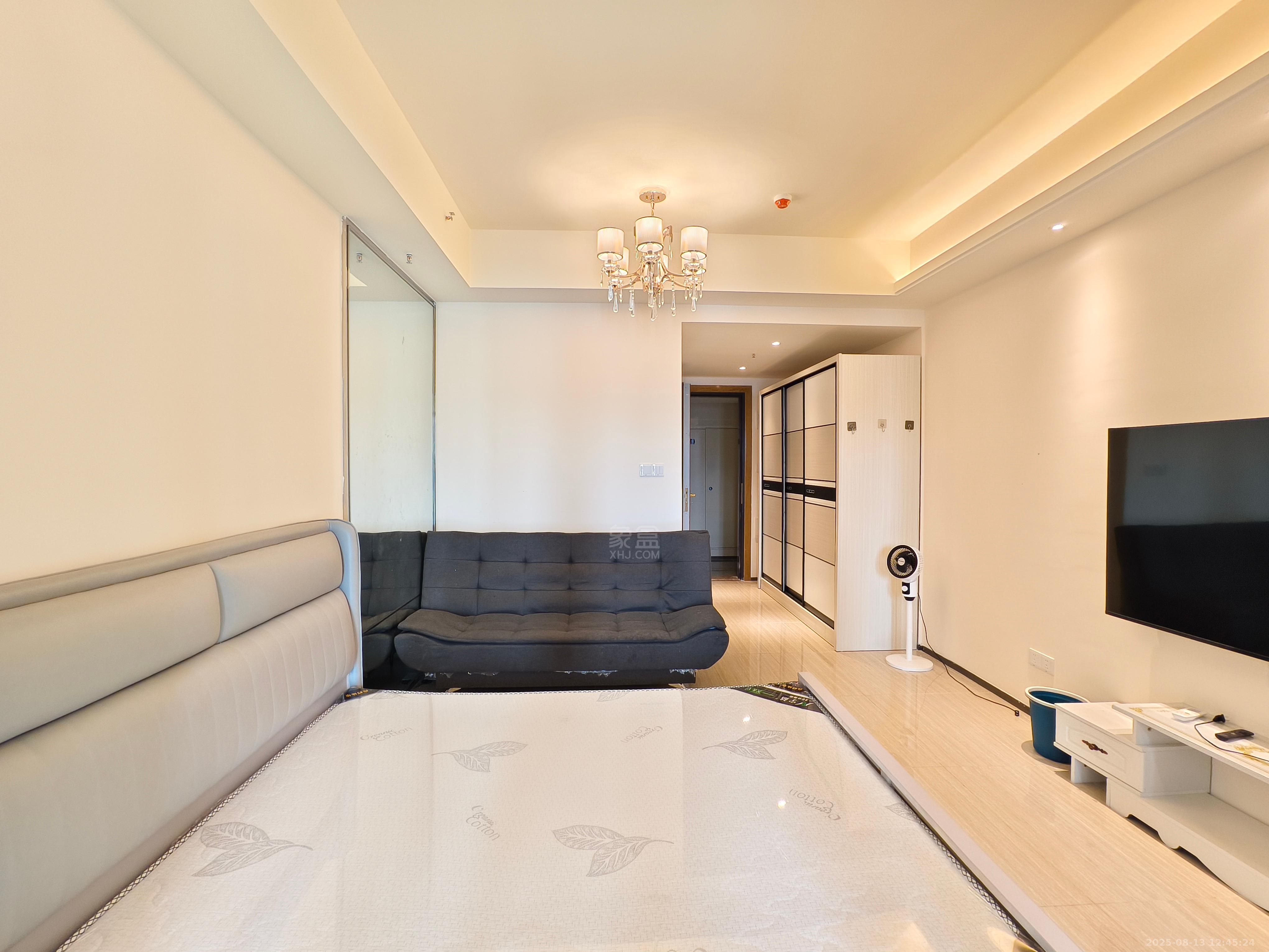 恒大华府  1室1厅1卫    1300.0元/月室内图