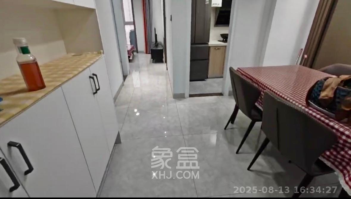 荣盛花语城  3室2厅1卫    2200.0元/月 荣盛花语城  3室2厅1卫    2200.0元/月室内图