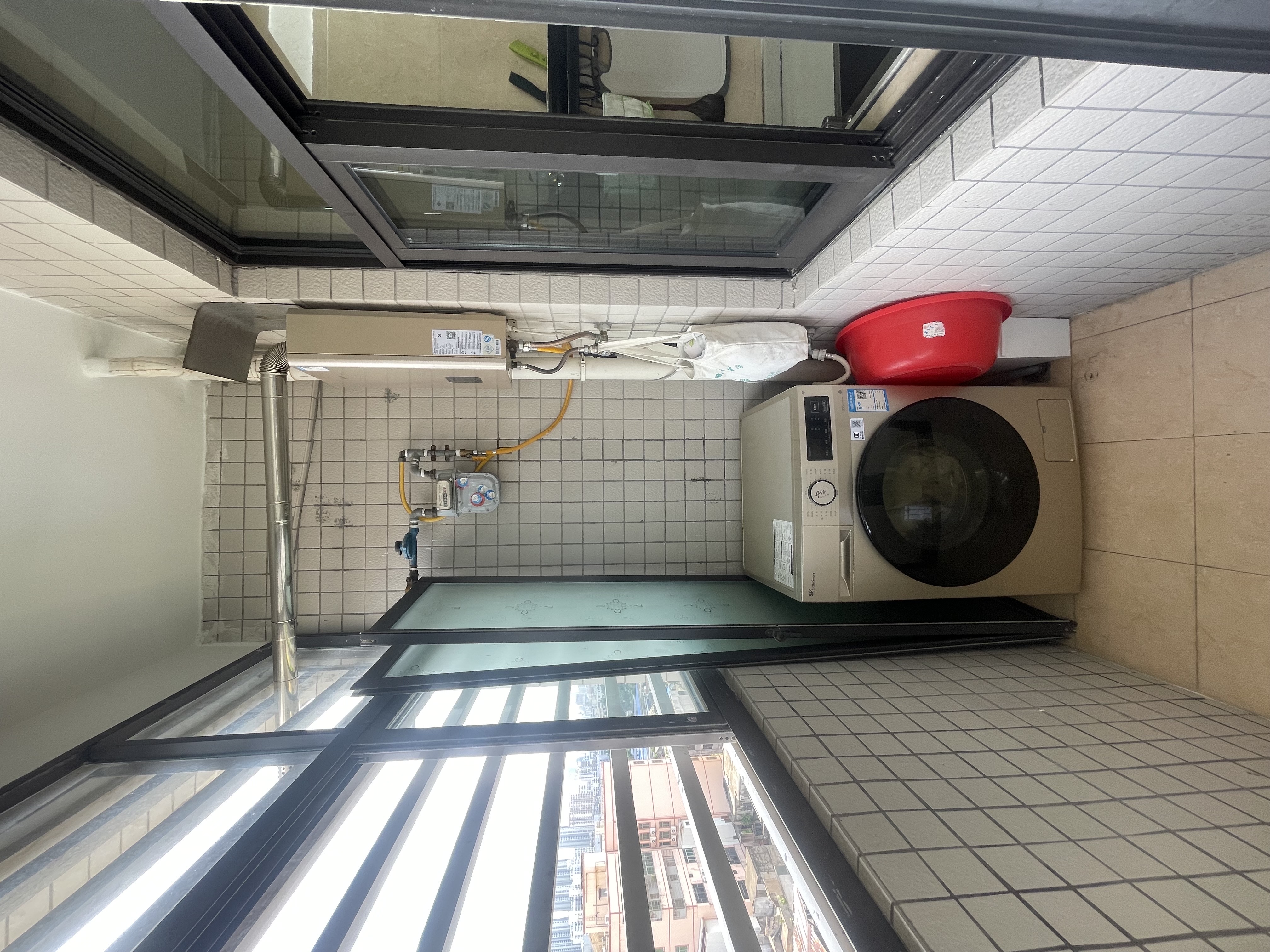 凤凰白龙新城 3室2厅2卫 2700.0元/月 凤凰白龙新城 3室2厅2卫 2700.0元/月室内图