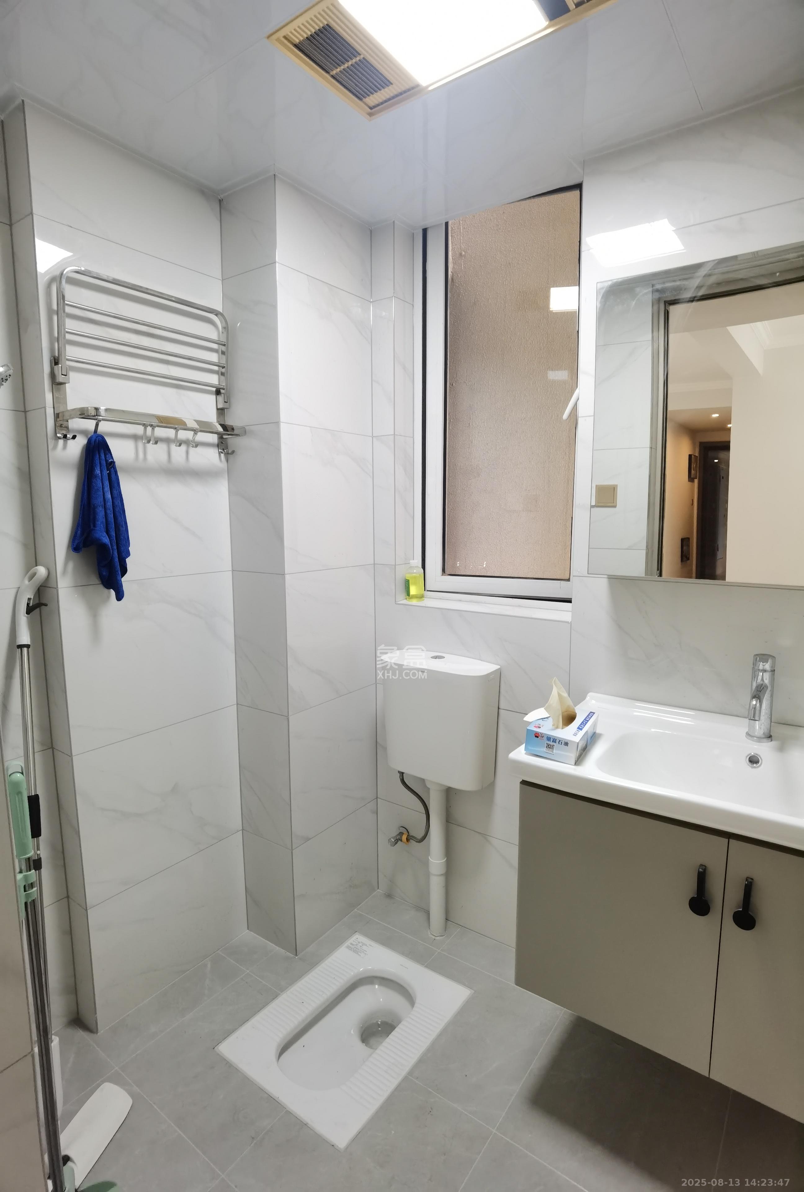 亿达智造小镇望天悦 3室2厅2卫 2300.0元/月 亿达智造小镇望天悦 3室2厅2卫 2300.0元/月室内图