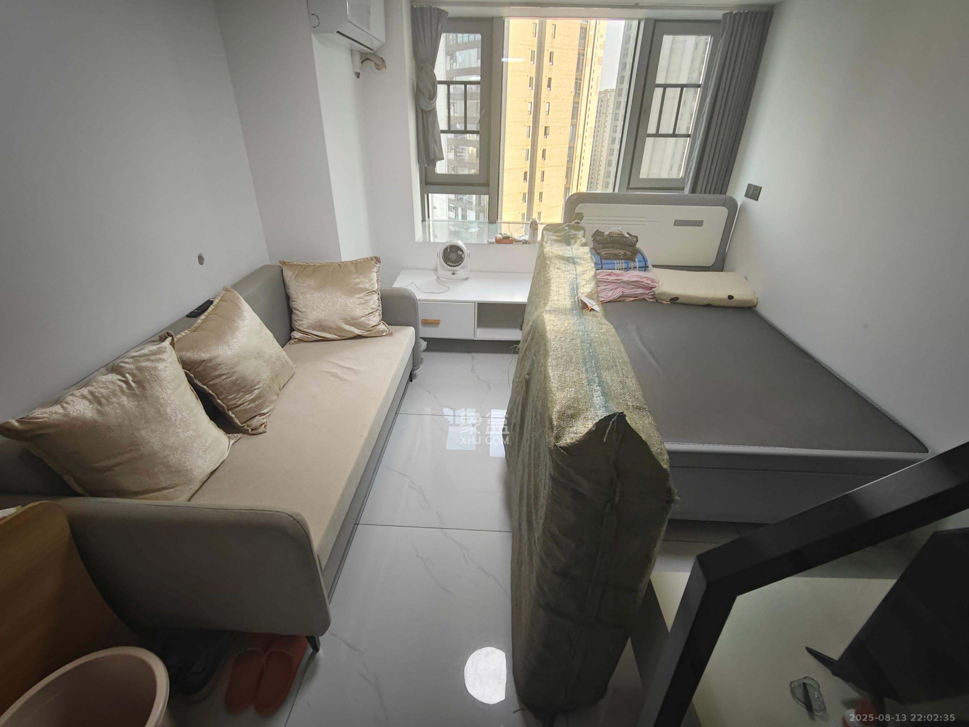 福晟翡翠湾 2室1厅1卫 2400.0元/月 福晟翡翠湾 2室1厅1卫 2400.0元/月室内图