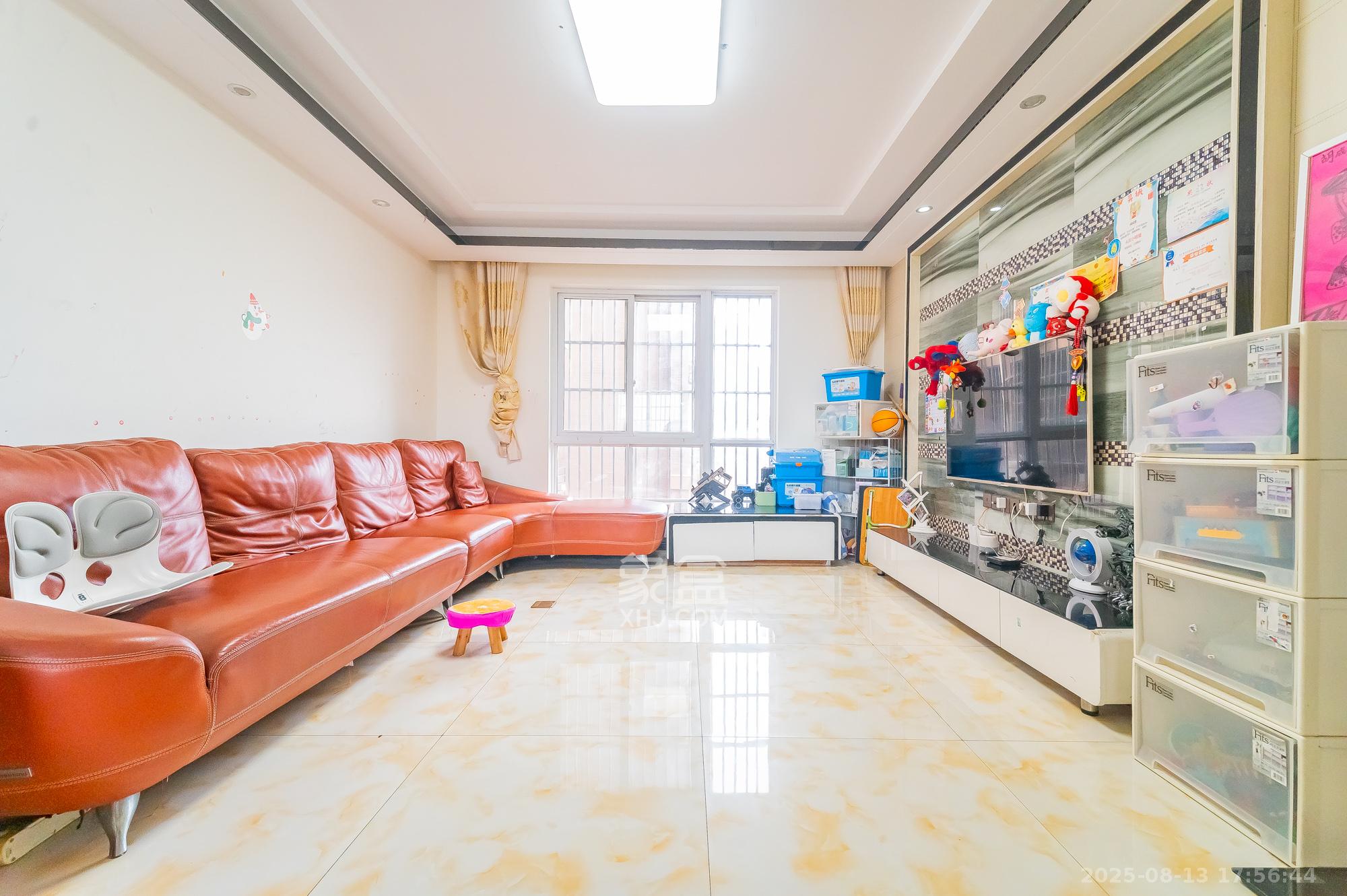 筑梦佳园  4室2厅2卫    88.0万