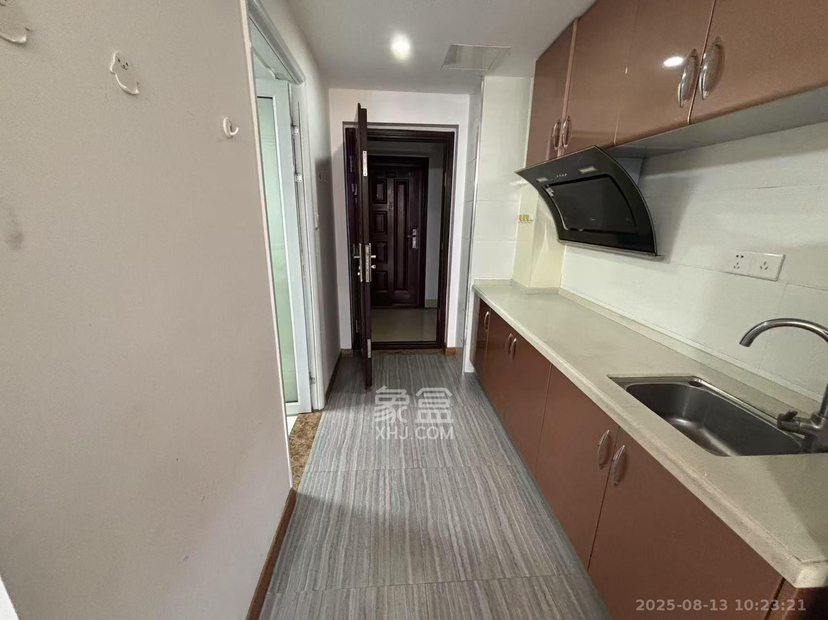 方略城市广场  1室1厅1卫    1400.0元/月 方略城市广场  1室1厅1卫    1400.0元/月室内图