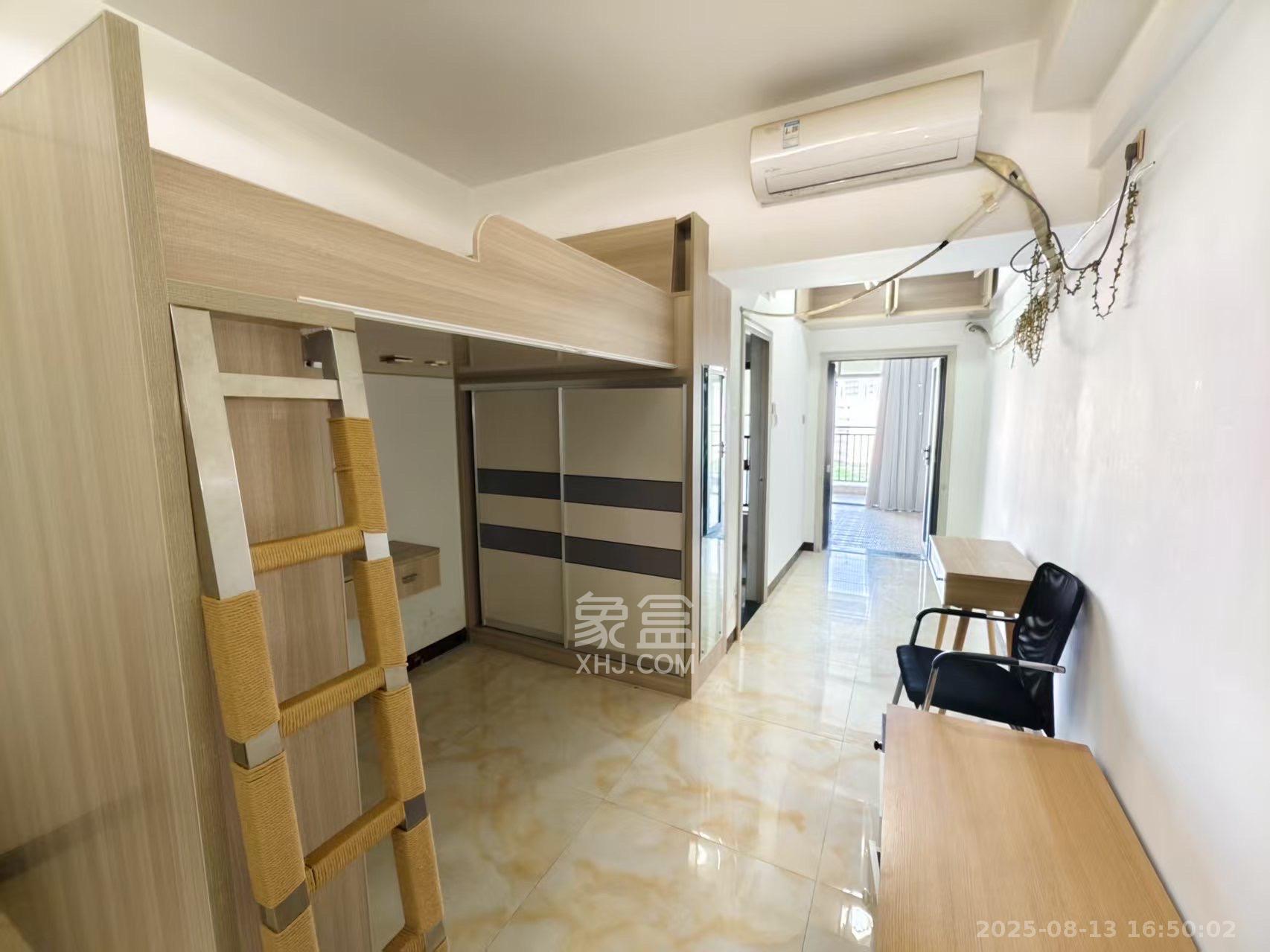 中建芙蓉嘉苑 1室1厅1卫 1500.0元/月 中建芙蓉嘉苑 1室1厅1卫 1500.0元/月室内图