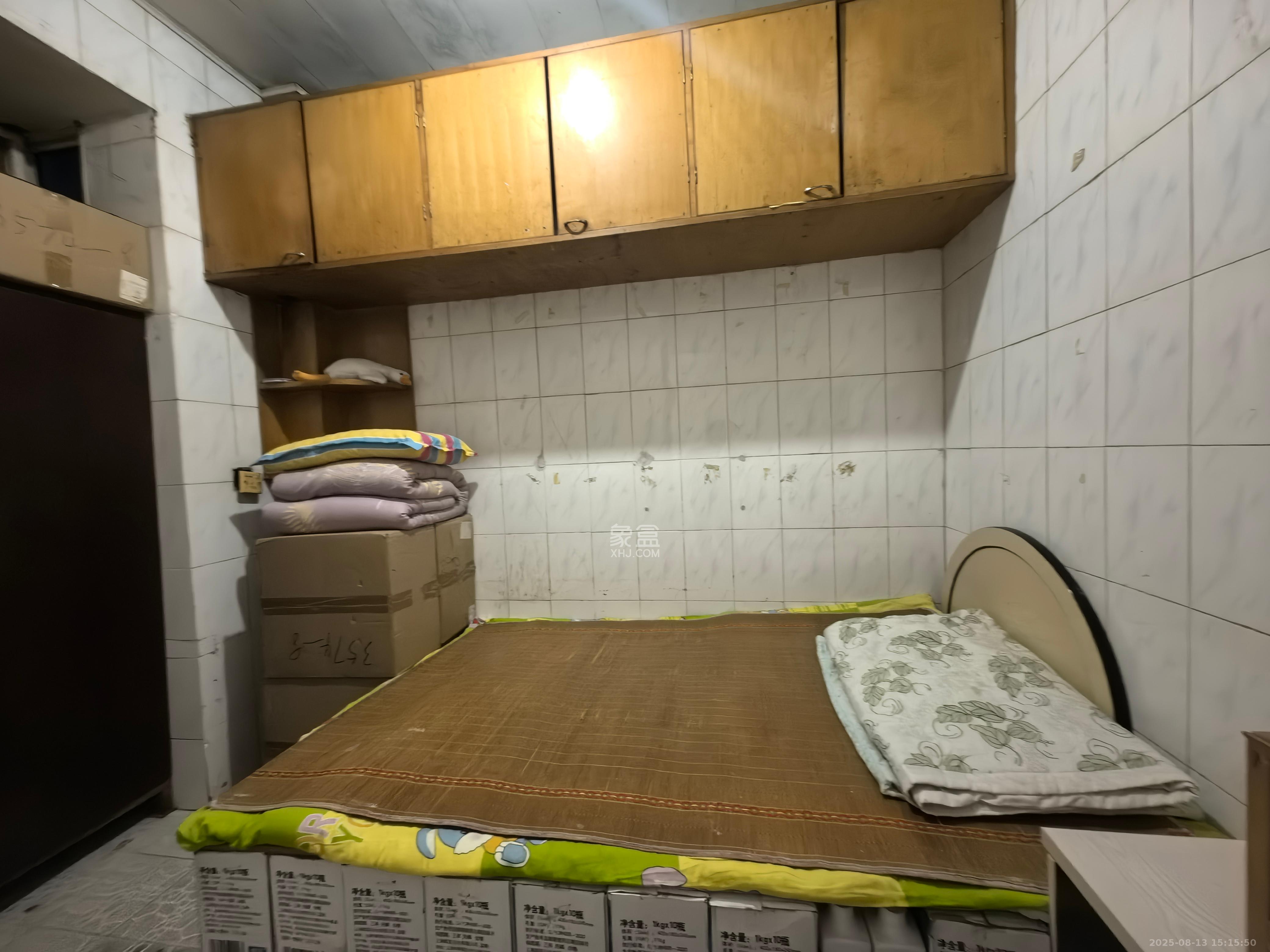 德雅精品公寓 3室2厅1卫 2800.0元/月 德雅精品公寓 3室2厅1卫 2800.0元/月室内图