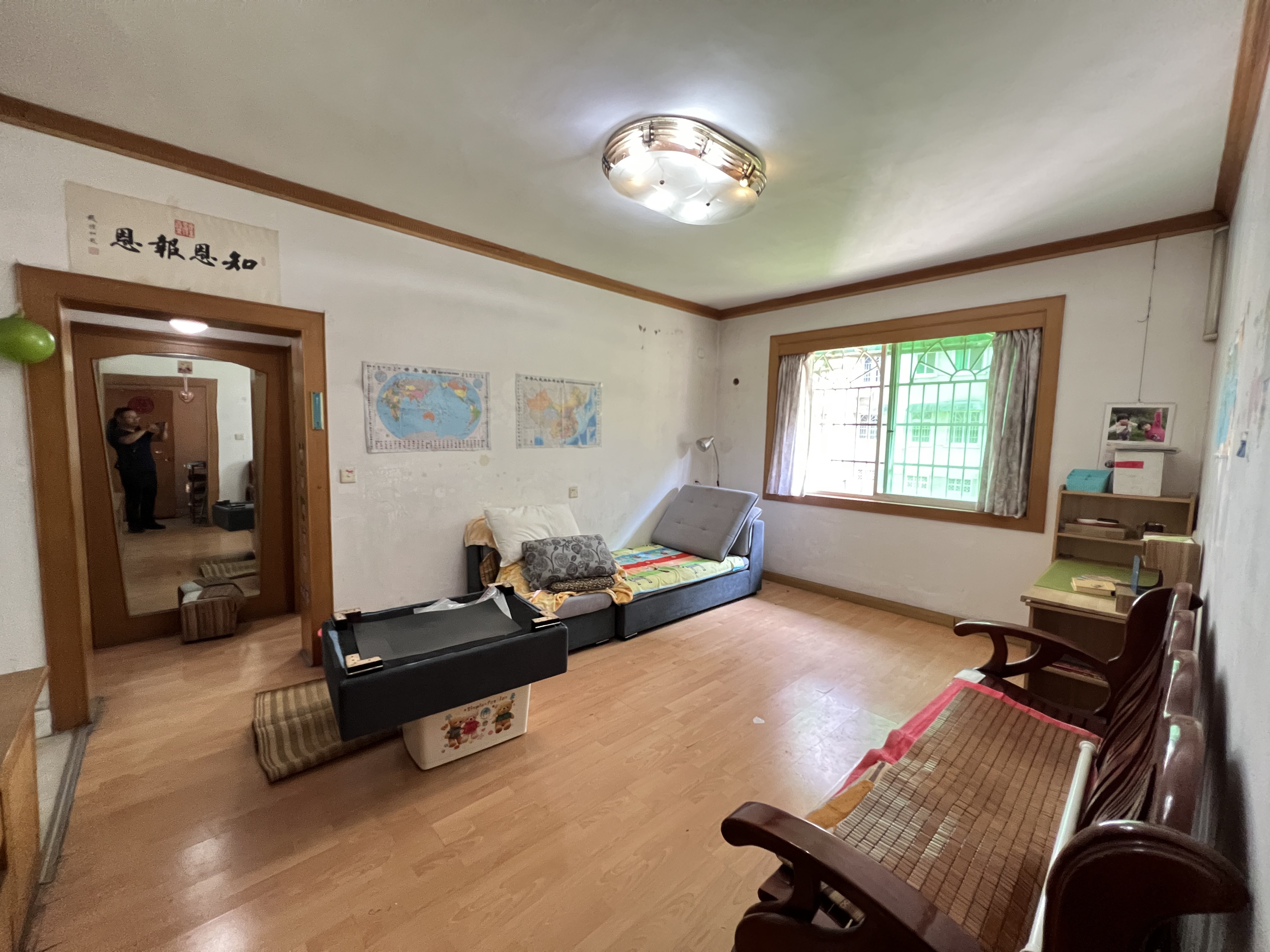 花果山小区  2室2厅1卫    23.5万 花果山小区  2室2厅1卫    23.5万