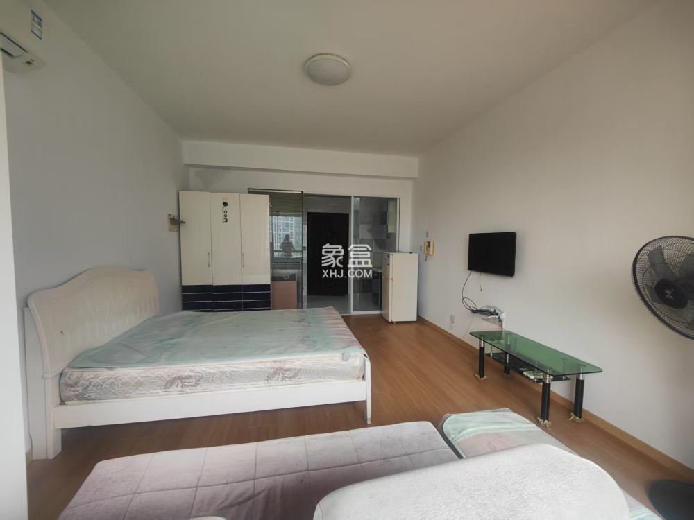 尚格名城向左向右  1室1厅1卫    20.0万