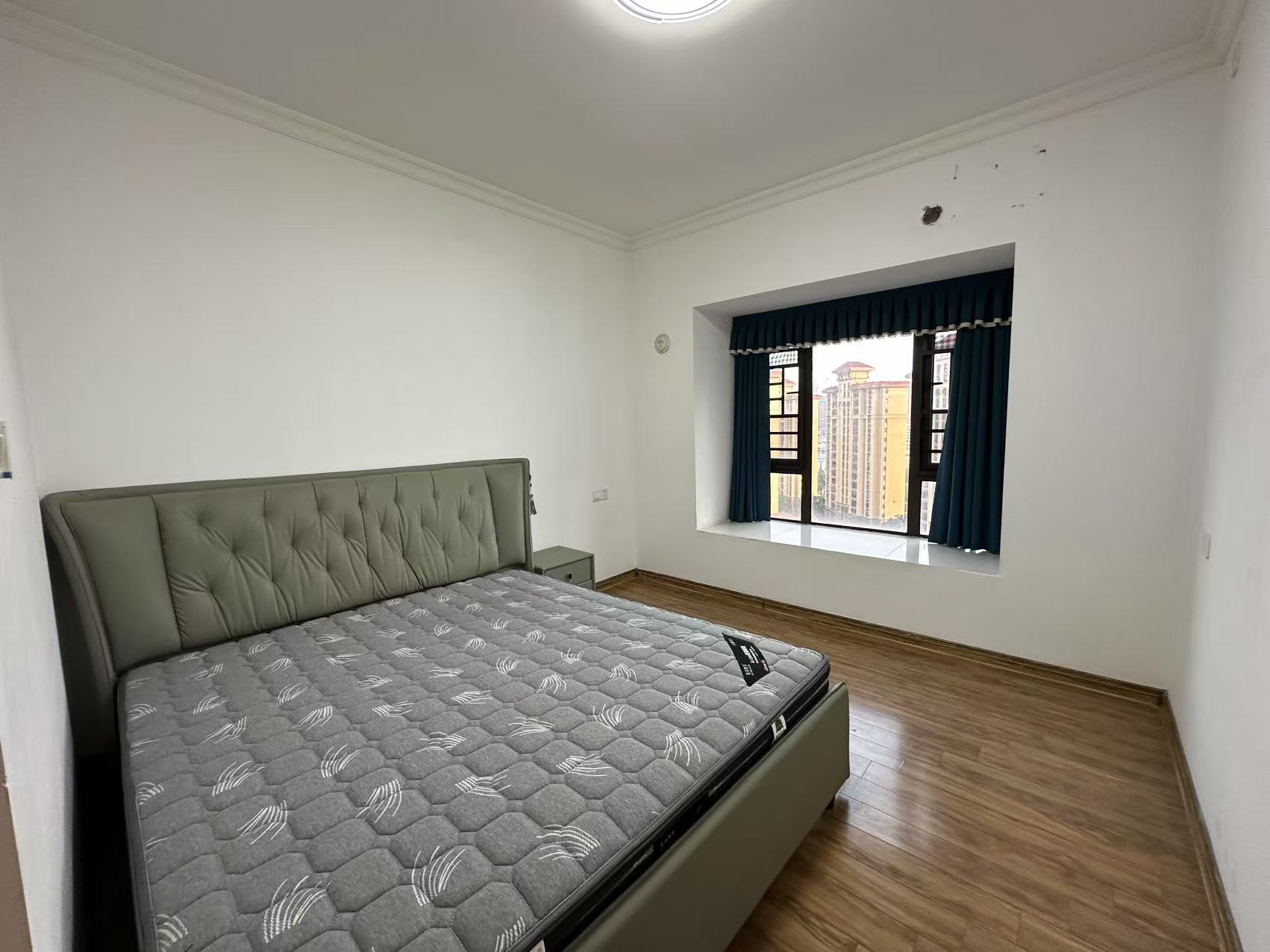 天元区碧桂园 4室2厅2卫 74.9万 天元区碧桂园 4室2厅2卫 74.9万室内图