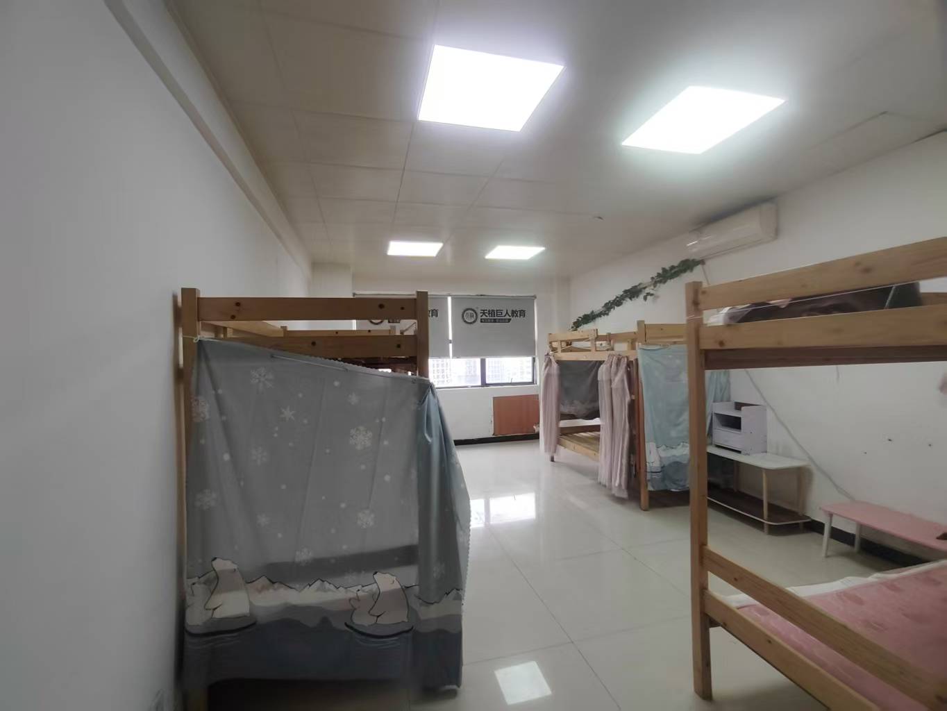 华晨御园 1室1厅1卫 25.0万 华晨御园 1室1厅1卫 25.0万室内图