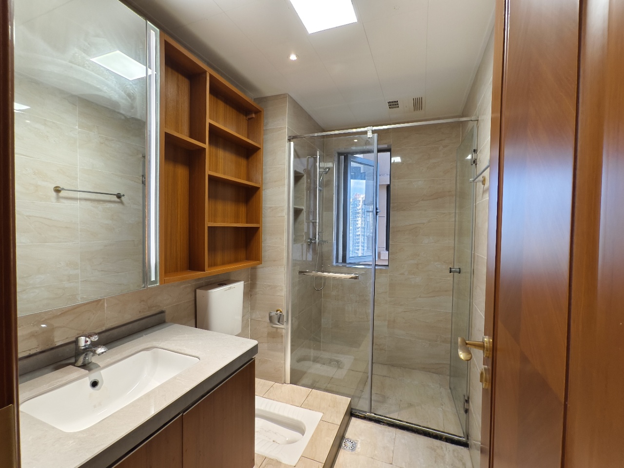 恒大华府 3室2厅2卫 69.8万 恒大华府 3室2厅2卫 69.8万室内图